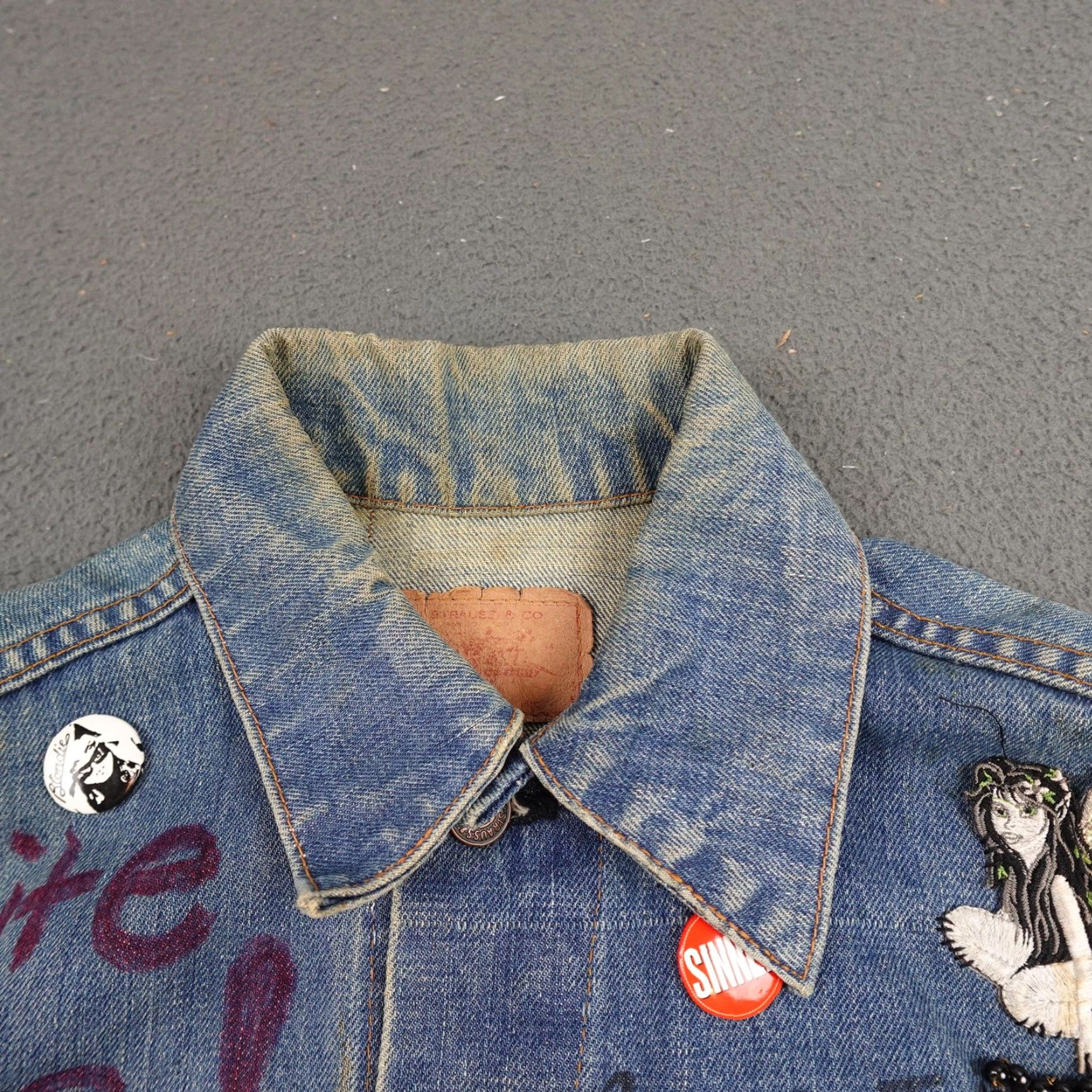 Levi's VINTAGE Levi's Trucker Jacket Mens Medium Blue Denim Band Patches 70s Metal Rock Punk 80s Concert Casual Mens Size US M / EU 48-50 / 2 - 6 Thumbnail