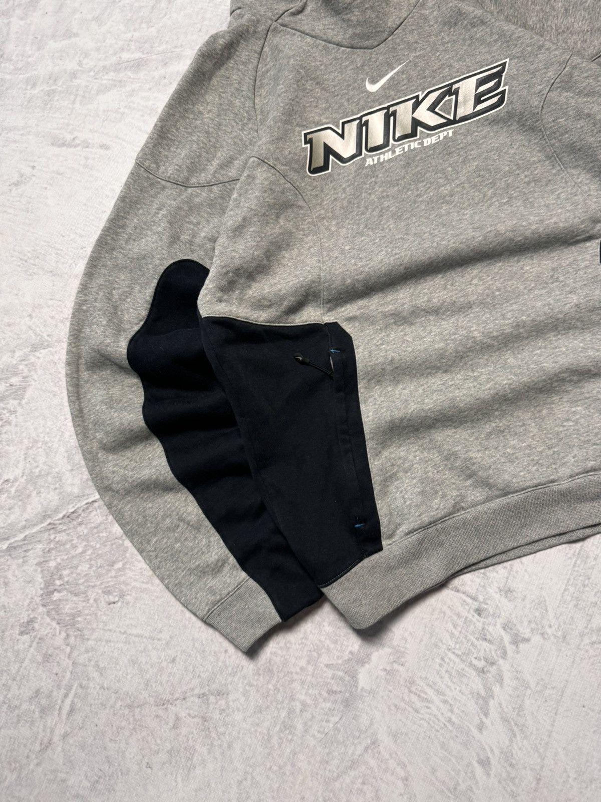 Nike × Vintage 00s Nike Vintage Big Logo Center Swoosh Oversize Hoodie Y2K Size US M / EU 48-50 / 2 - 3 Thumbnail