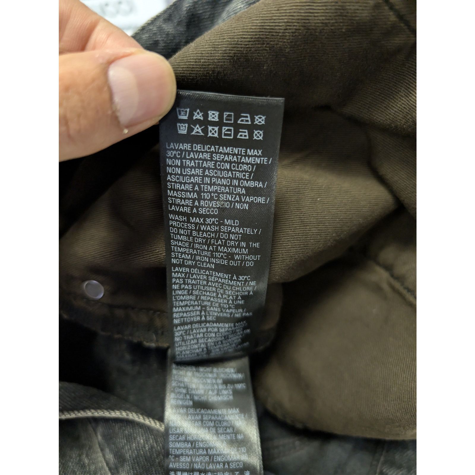 Balenciaga o1rshd1 Baggy Denim Pants in Wash Black / Marigold Size US 32 / EU 48 - 19 Thumbnail