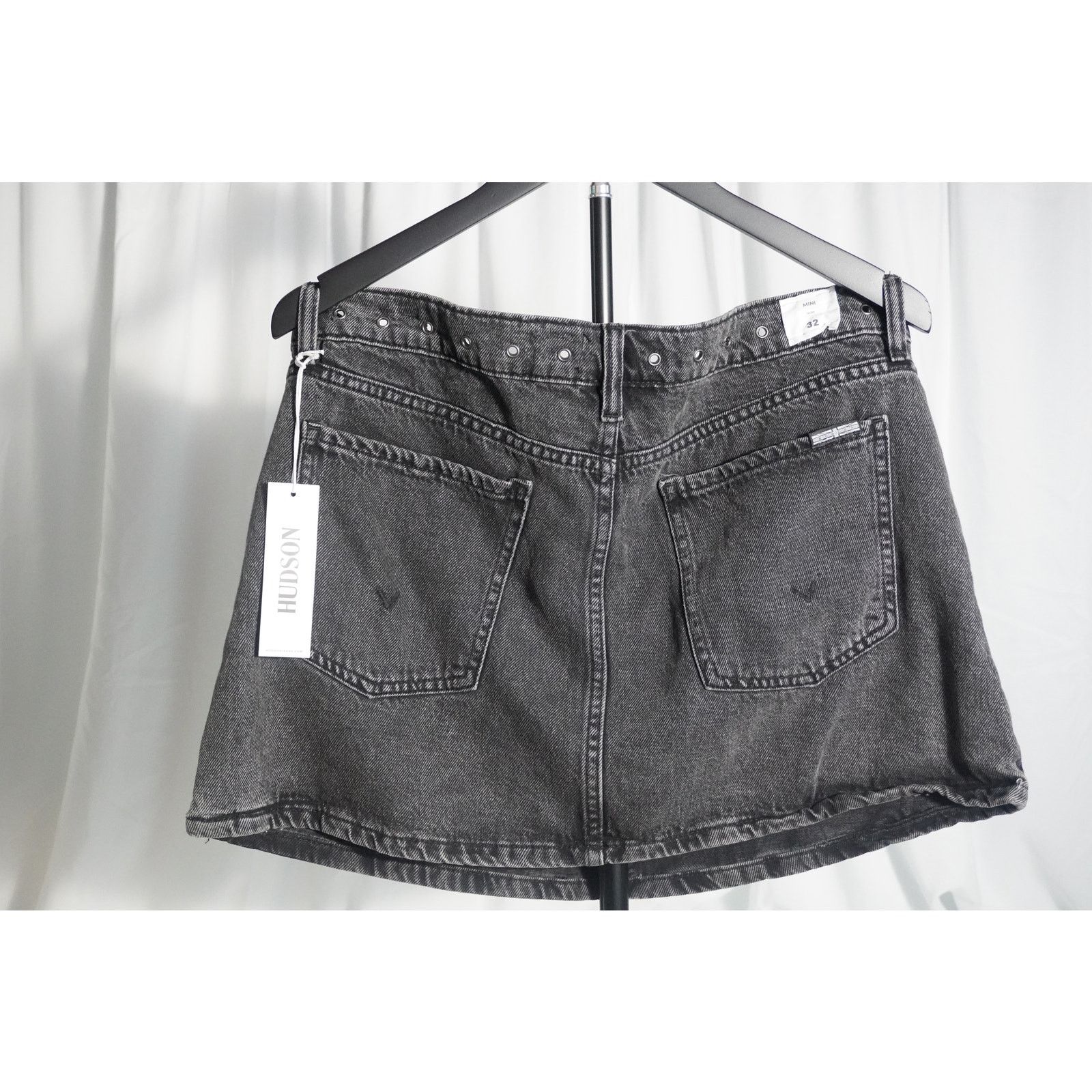 Hudson Hudson Jeans Mini Skirt Black Gray Wash Studded Waist Denim Size 32" / US 10 / IT 46 - 2 Thumbnail