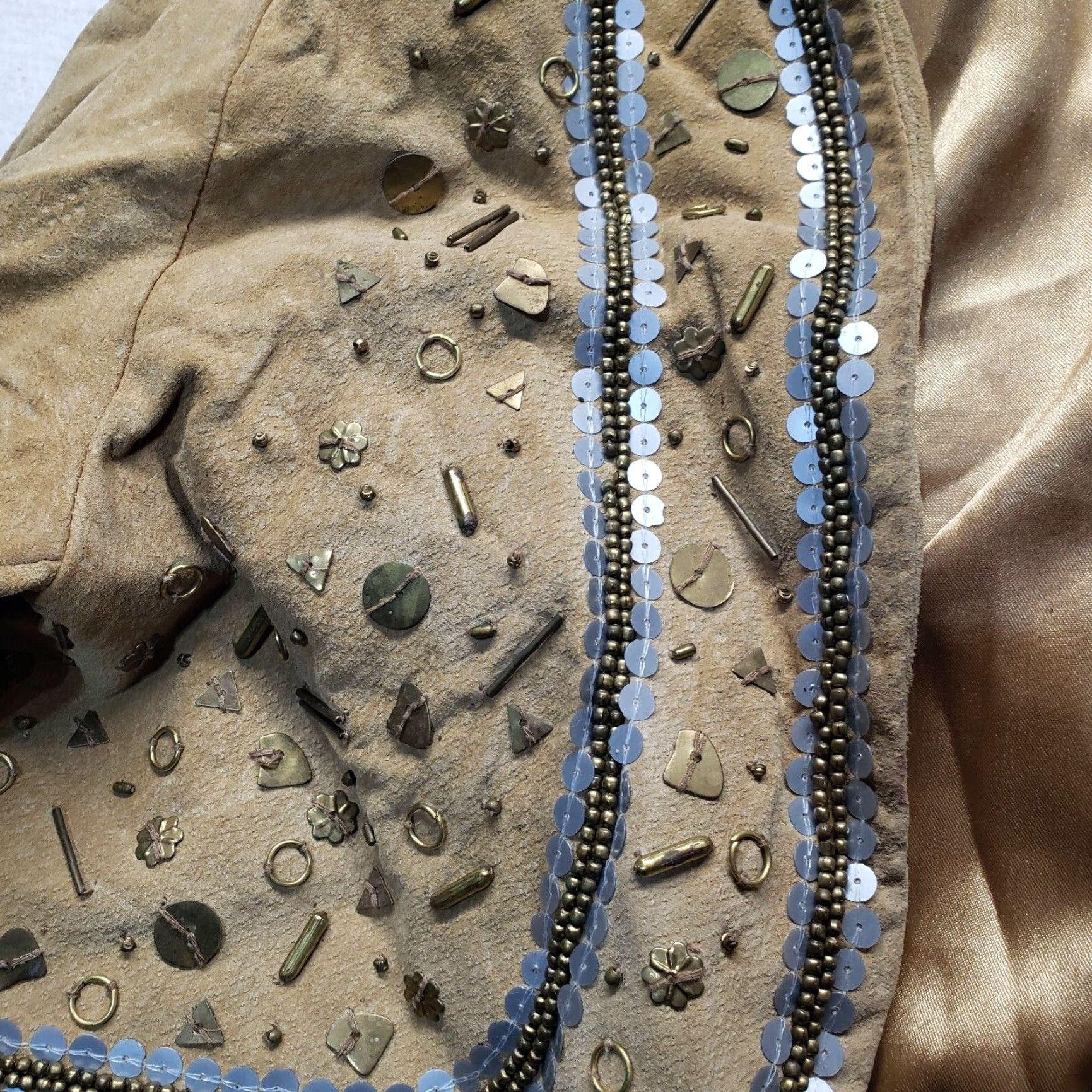 Vintage VINTAGE Margaret Godfrey Suede Bolero Jacket Beige Beaded Sequins Size M Medium Womens Jacket Size M / US 6-8 / IT 42-44 - 3 Thumbnail