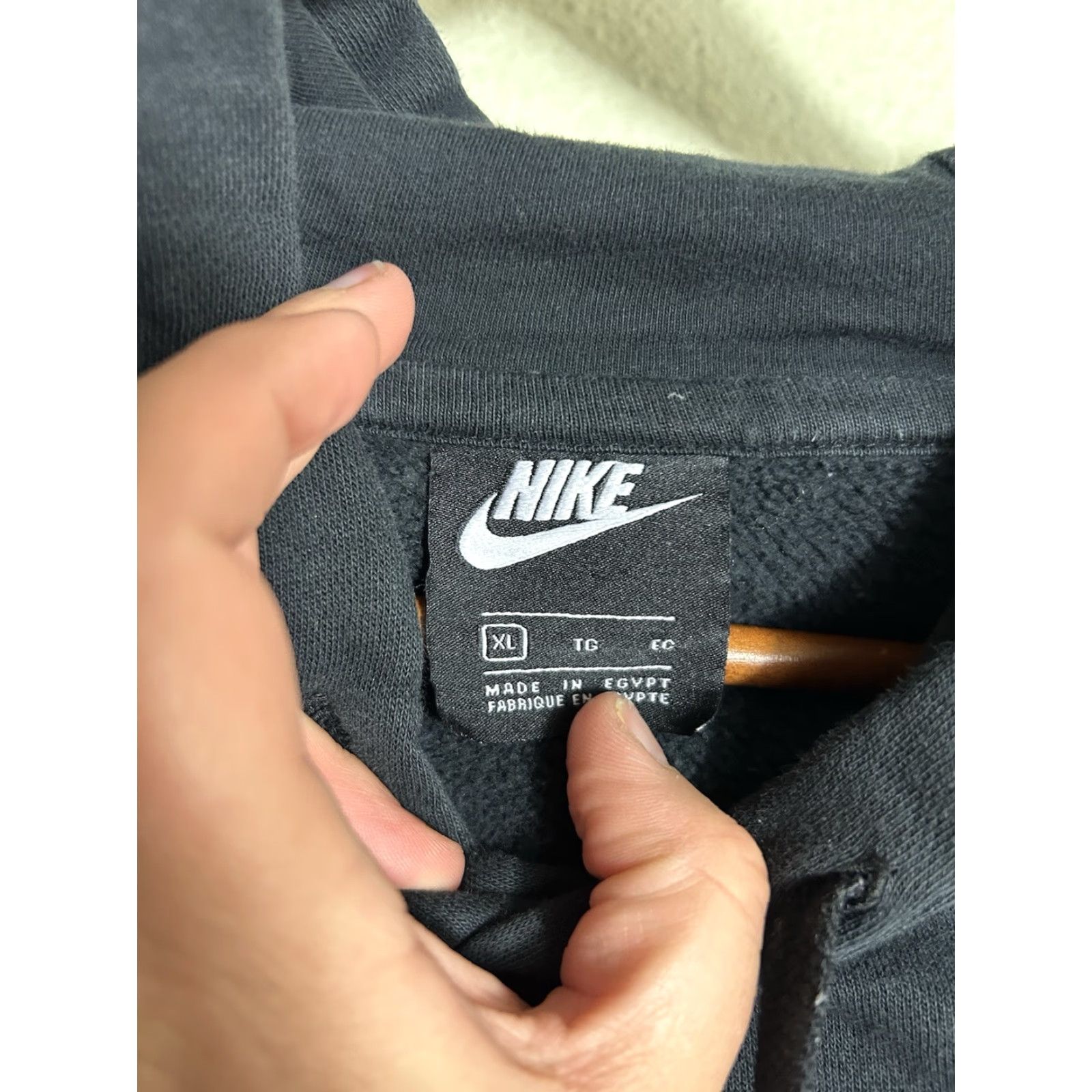 Nike VINTAGE NIKE SPORTSWEAR AIR 5 PULLOVER HOODIE Mens XL Black Distressed Peeling Size US XL / EU 56 / 4 - 7 Thumbnail