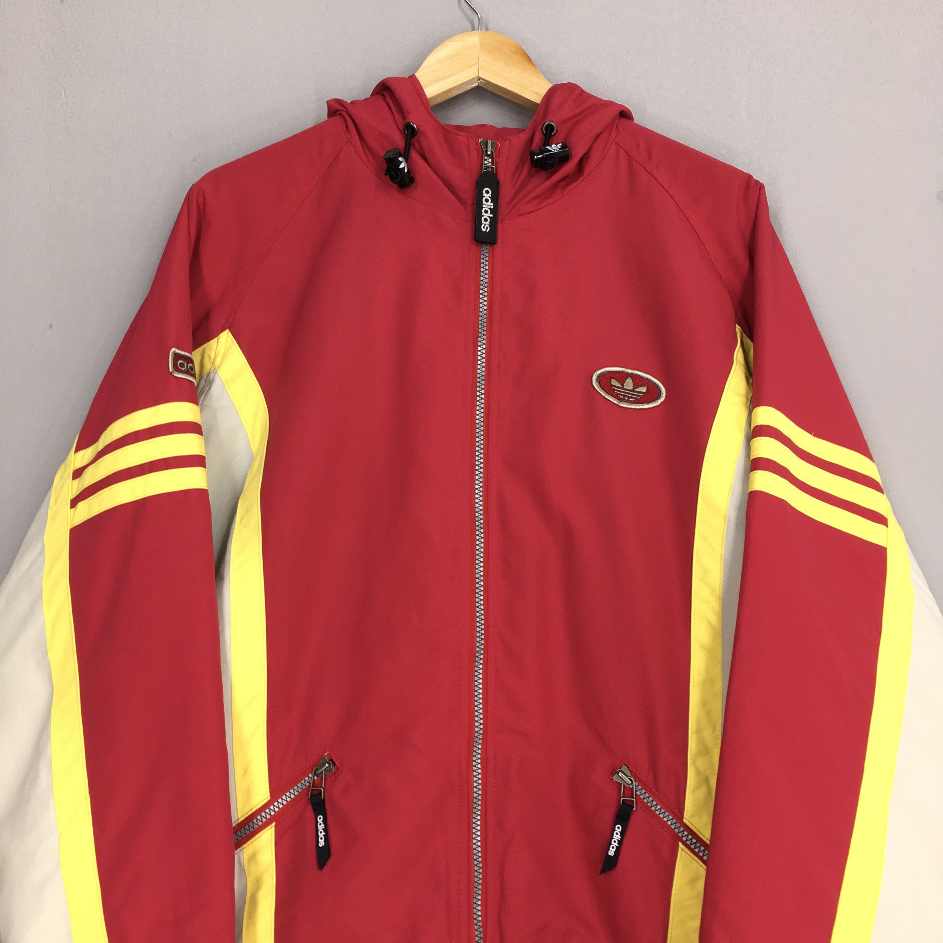 Adidas Vintage Adidas Bomber Winter Hoodie Jacket Skiing XLarge Size US XL / EU 56 / 4 - 2 Thumbnail