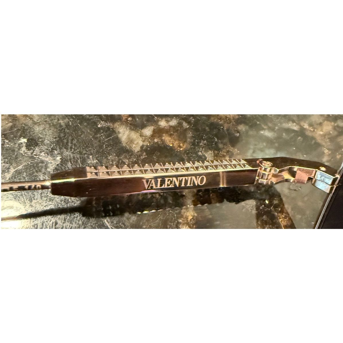 Valentino Valentino Garavani Rockstud Sunglasses . Size ONE SIZE - 7 Thumbnail