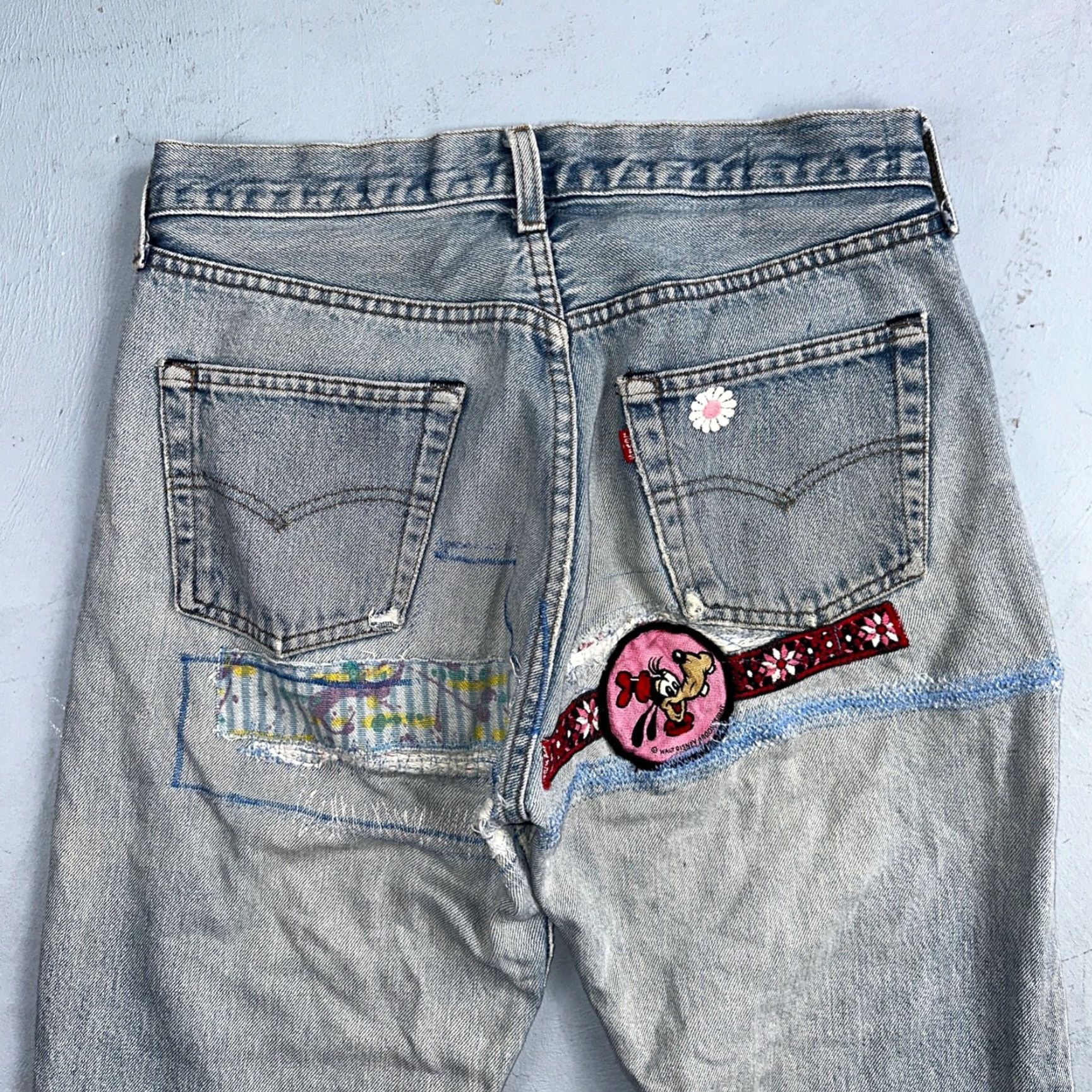 Levi's VINTAGE Levi's 501 Jeans Men 29x32 Light Wash Blue 80s USA Distressed Slim Fit Size US 29 - 2 Thumbnail