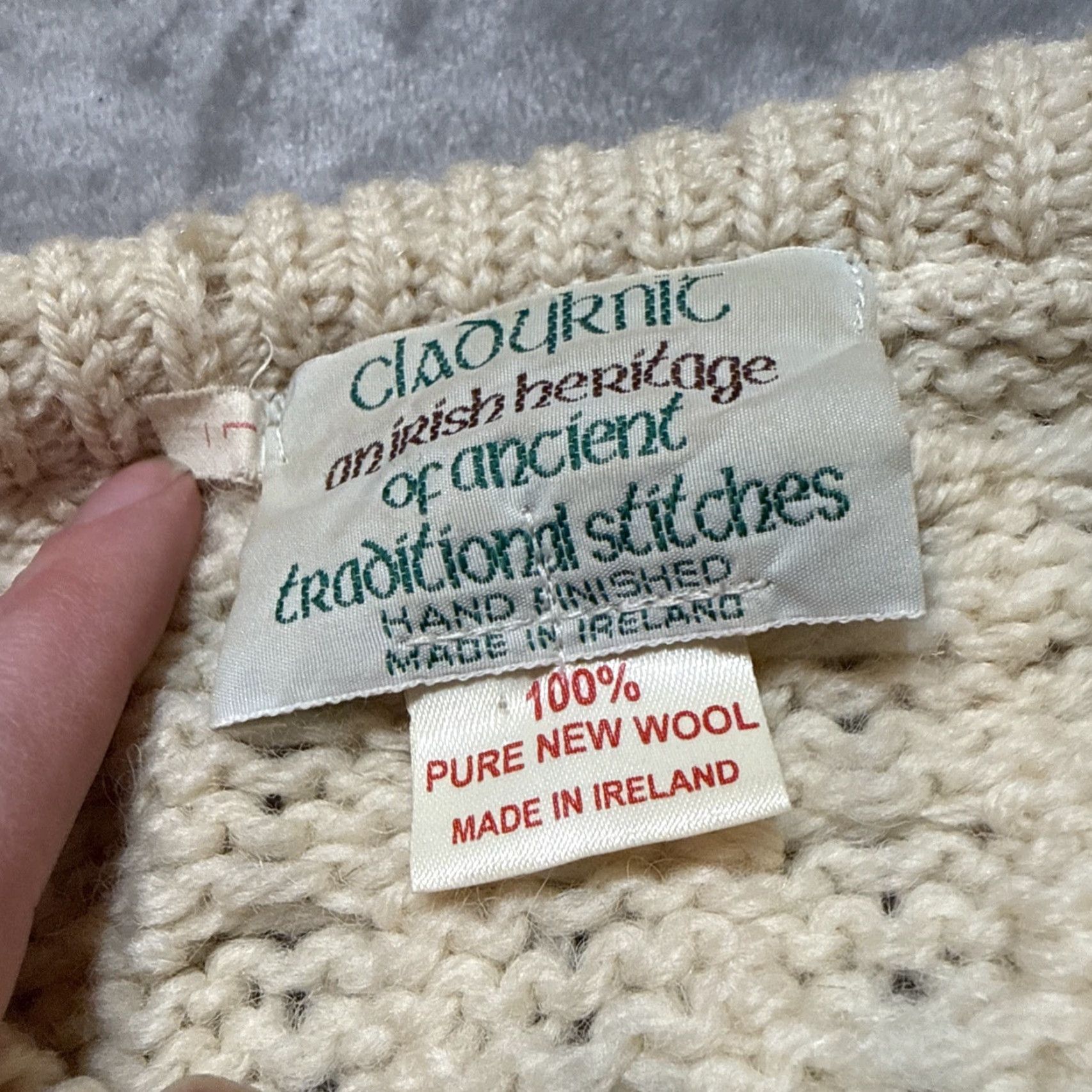 Vintage VINTAGE Claouknit Cardigan Wool Beige Cream Large Women's Cable-Knit High Neck Raglan Sleeve Size L / US 10 / IT 46 - 4 Thumbnail