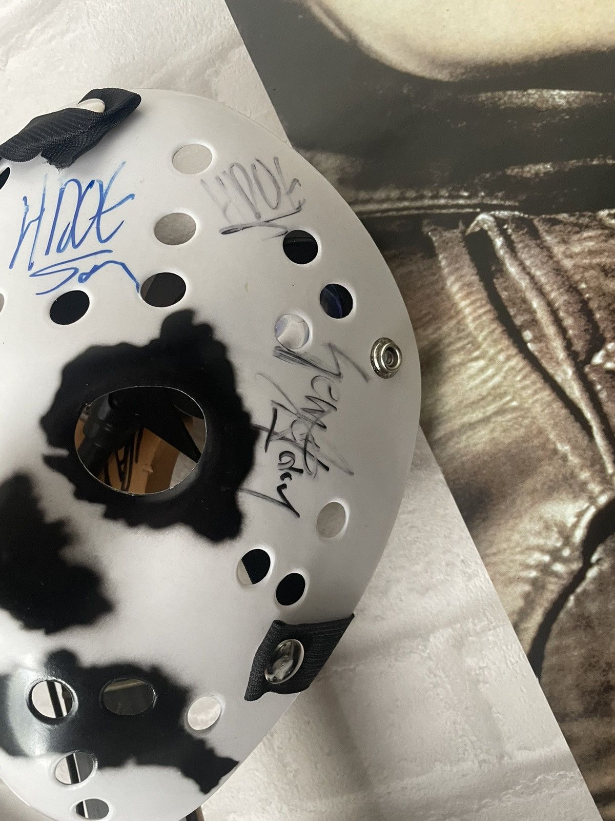 Haunted Mound Haunted mound signed mask Size ONE SIZE - 2 Thumbnail
