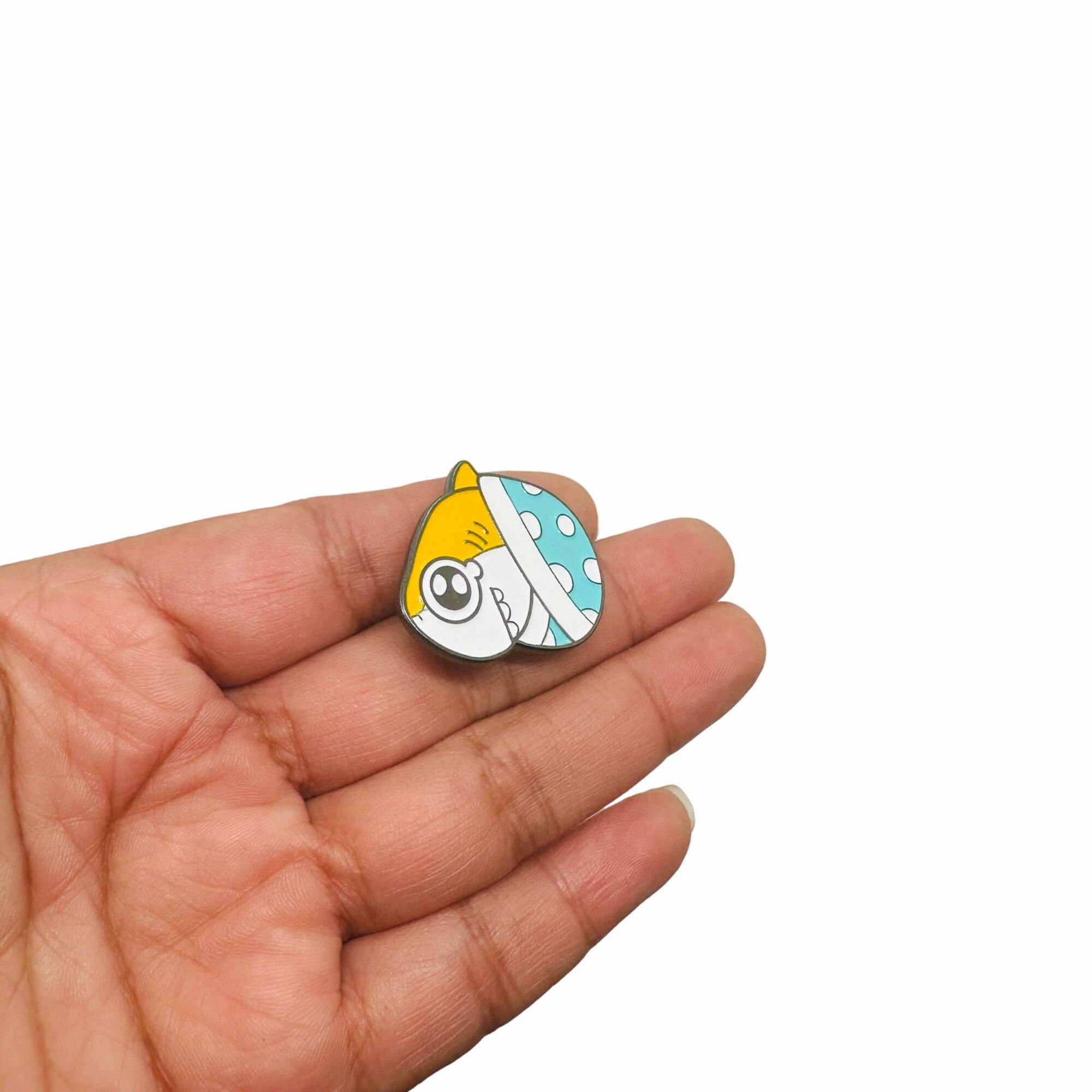 Other ⭐Shark Pin Yellow Blue Spot Animal Sea Life Whale Enamel Ani Size ONE SIZE - 2 Thumbnail