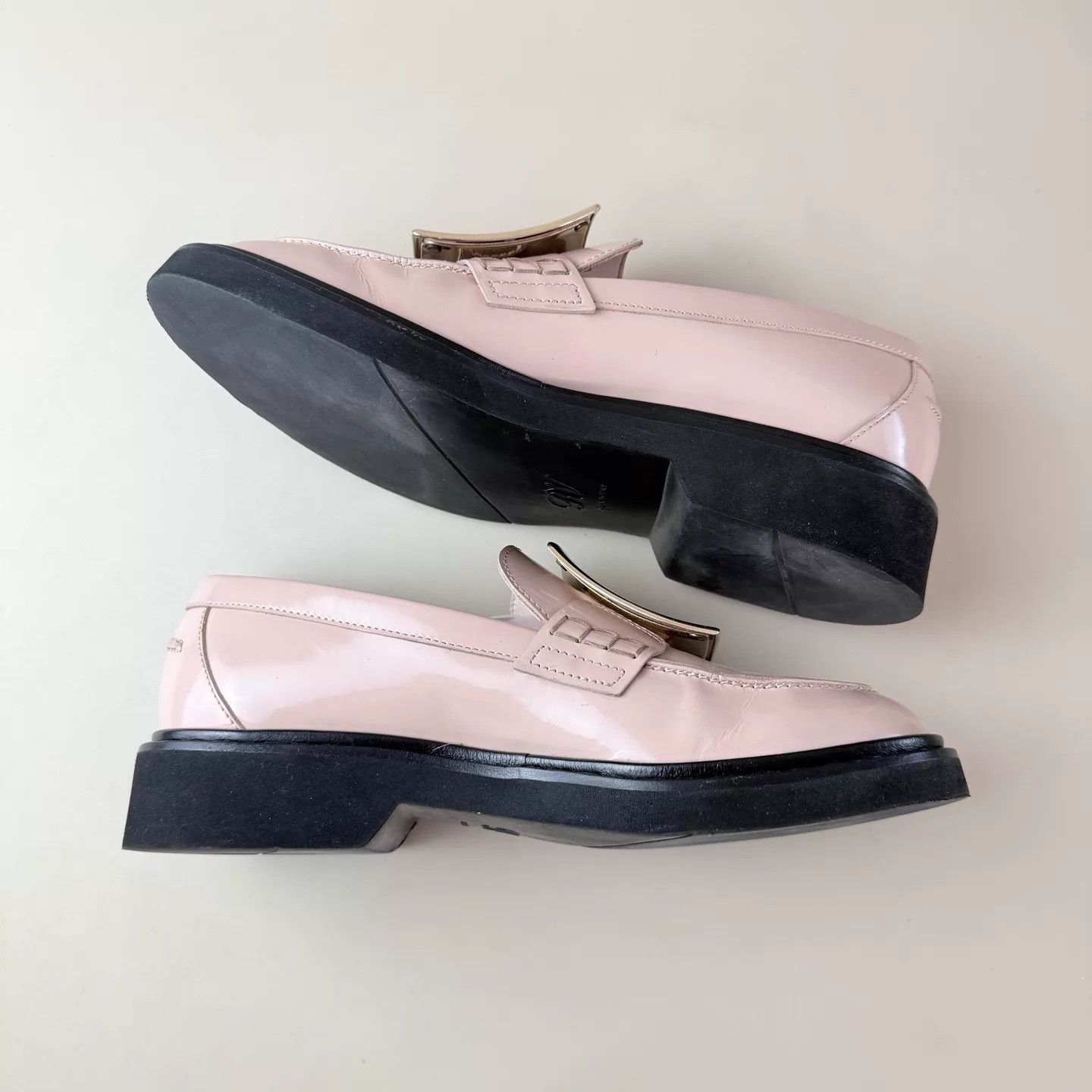 Roger Vivier Roger Vivier Pink Gold Square Buckle Loafer 37 Size US 6.5 / IT 36.5 - 6 Thumbnail