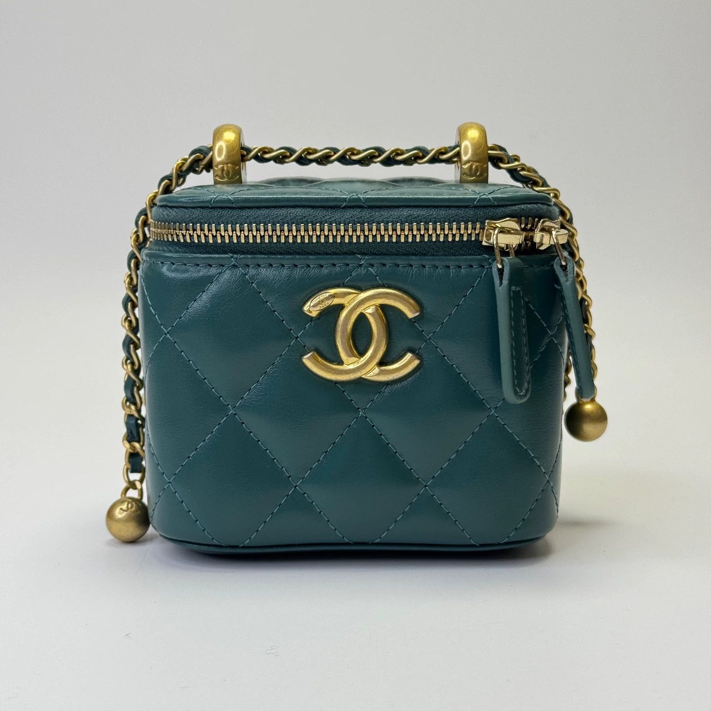 Chanel Pre-loved Bag Very good condition Size ONE SIZE - 1 Thumbnail