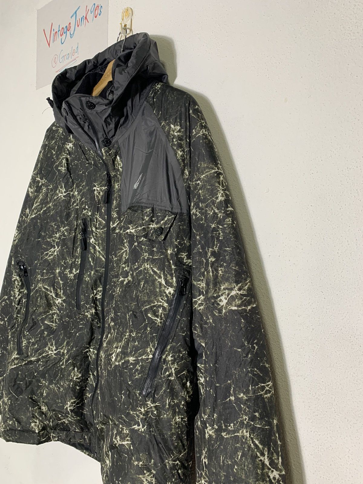 Goretex Aegis Puffer Hoodie jacket Size US L / EU 52-54 / 3 - 3 Thumbnail