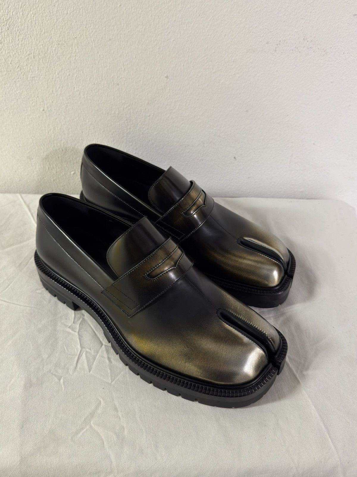 Maison Margiela Maison Margiela Tabi Platform Loafers - Black / Gold 45 Size US 12 / EU 45 - 3 Thumbnail