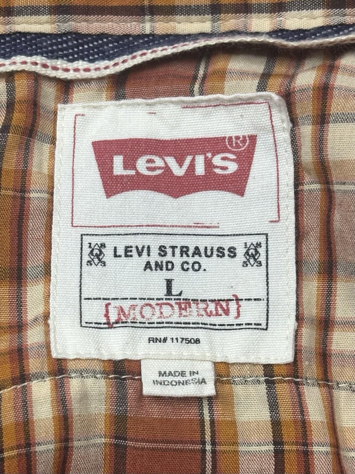 Levi's Levis Shirt Mens Medium Pearl Snap Button Check Plaid Size US M / EU 48-50 / 2 - 2 Thumbnail