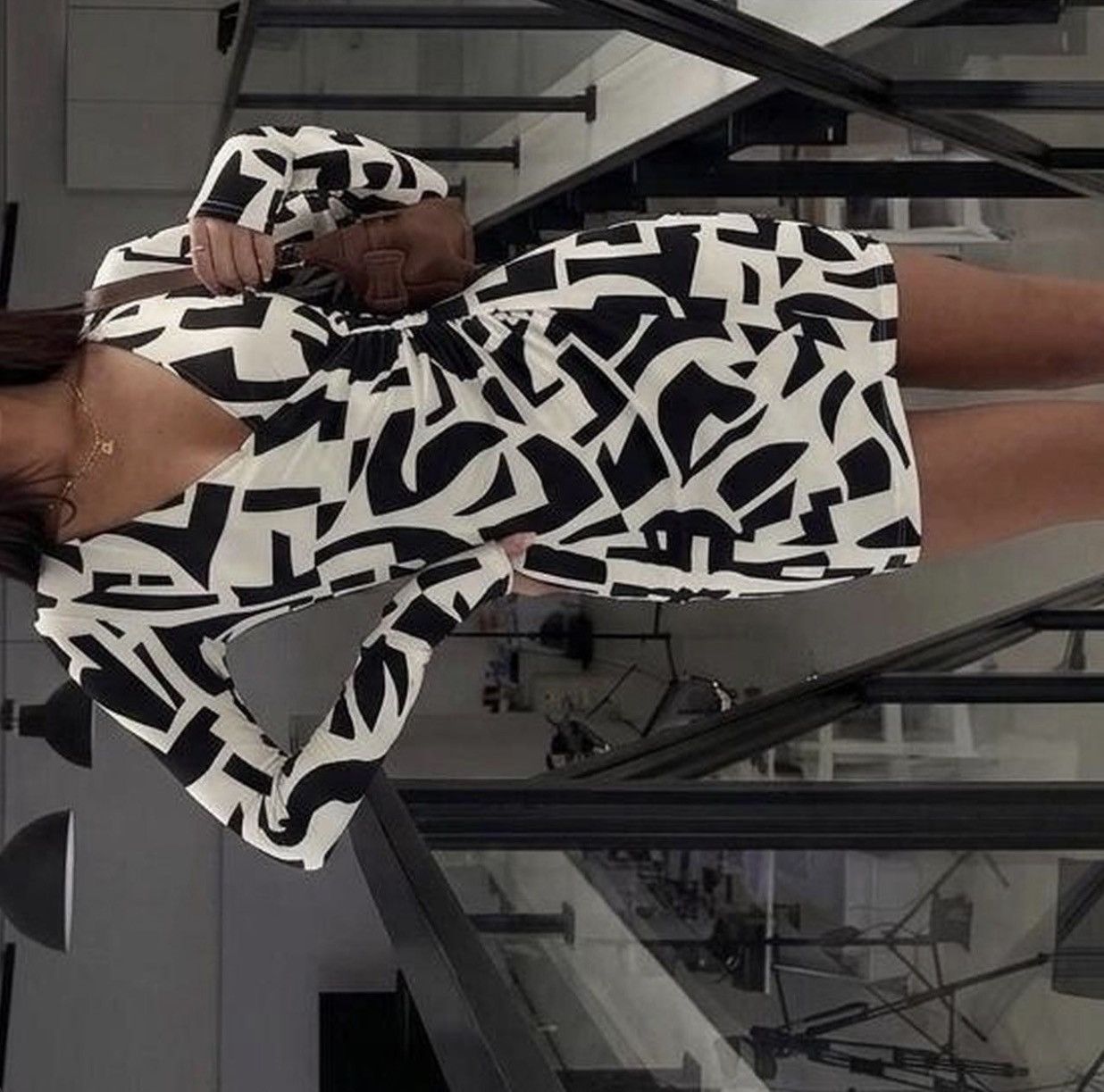 H&M H&M ABSTRACT MOD PRINT WRAP MINI DRESS Size XS / US 0-2 / IT 36-38 - 4 Thumbnail