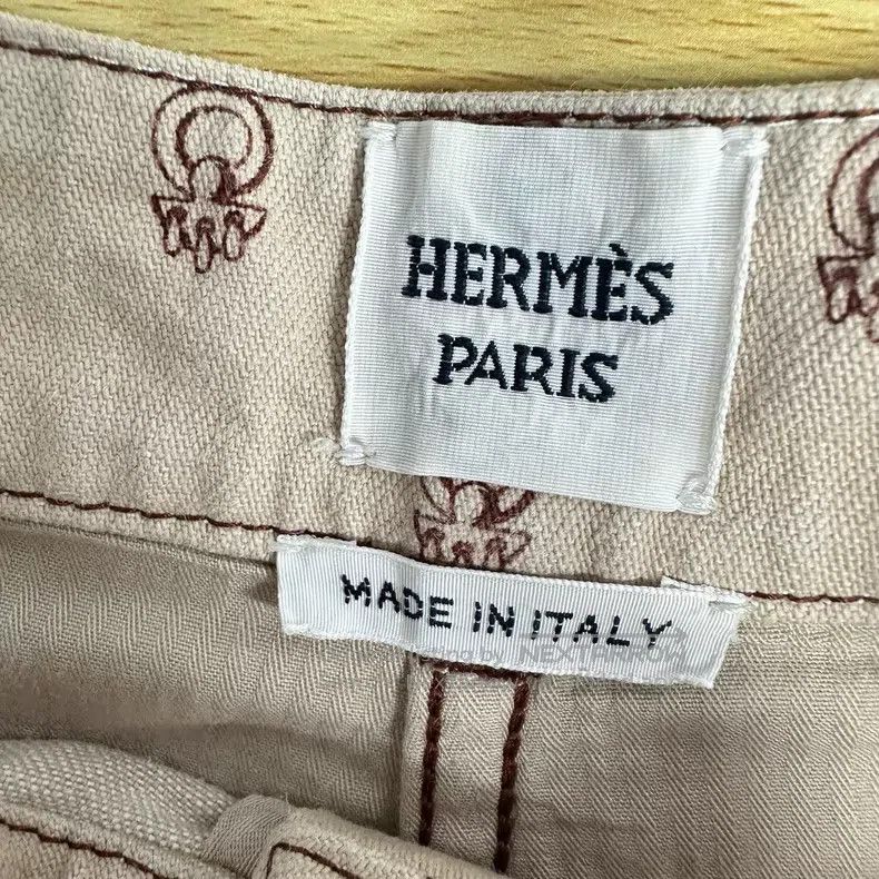 Hermes Hermes Khaki Casual Shorts Size 25" / US 0 / IT 36 - 3 Thumbnail