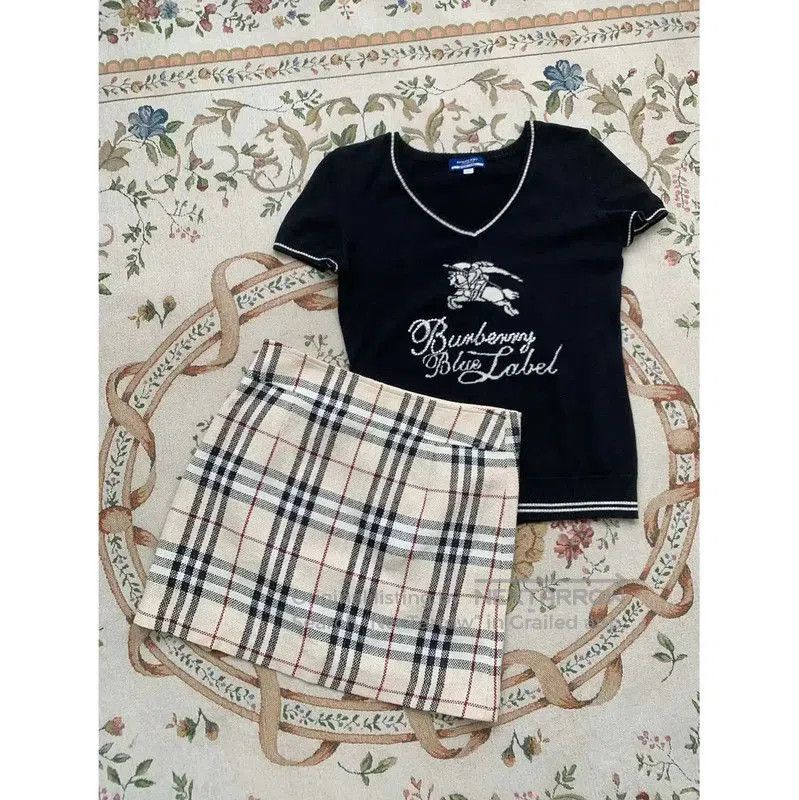 Burberry Burberry Khaki Plaid Cotton Blend Skirt. Size 23" - 3 Thumbnail