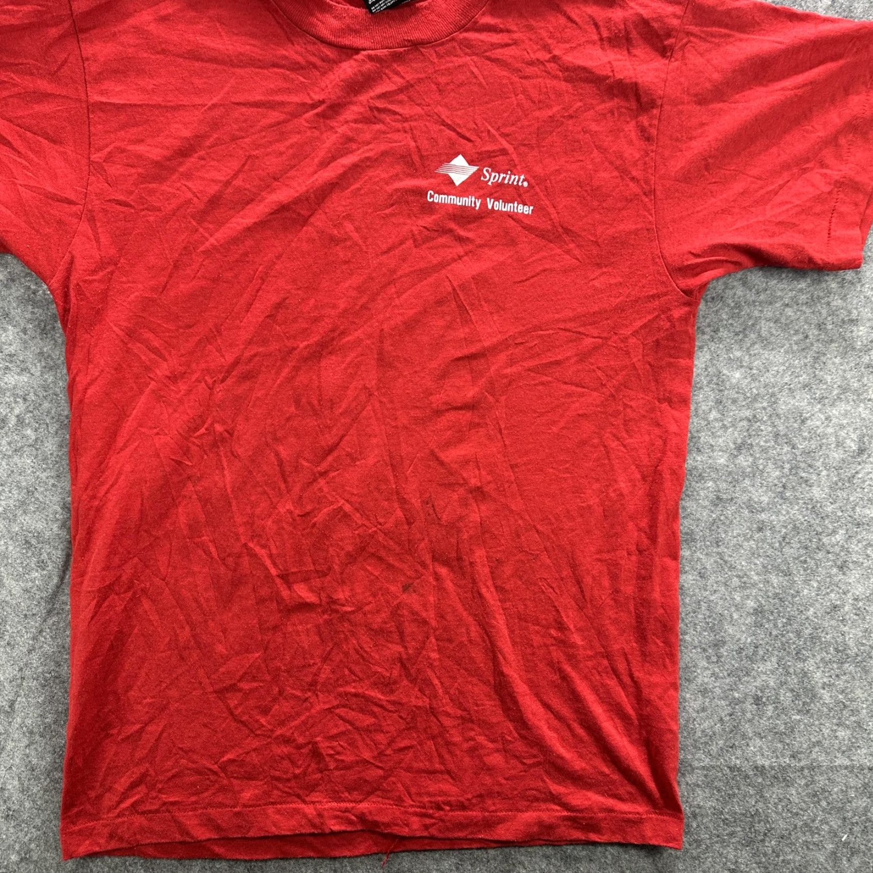 Fruit Of The Loom VINTAGE Sprint Shirt Mens Medium Red Community Volunteer Cares! Tee Made USA 90s Size US M / EU 48-50 / 2 - 3 Thumbnail