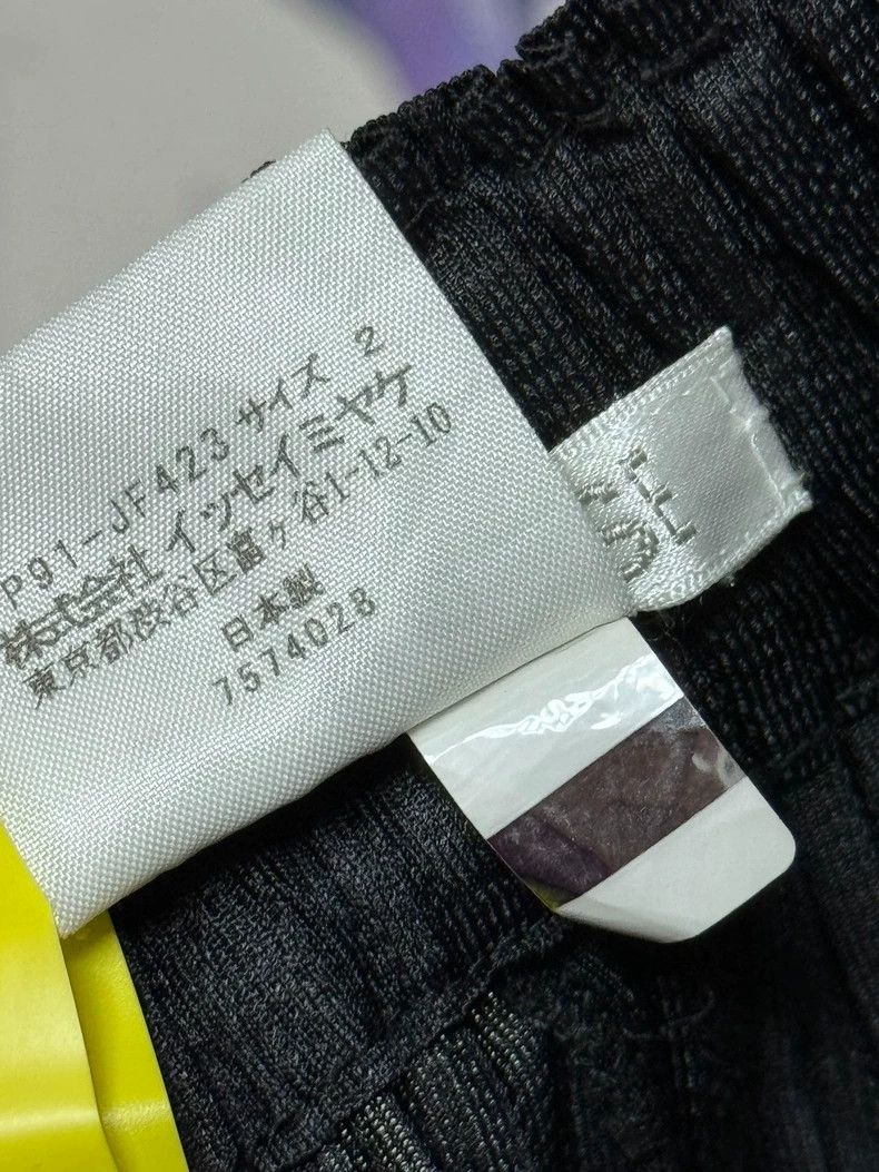 Issey Miyake issey miyake size:2 Black puff pleated pants Size 42" / US 20 - 4 Thumbnail