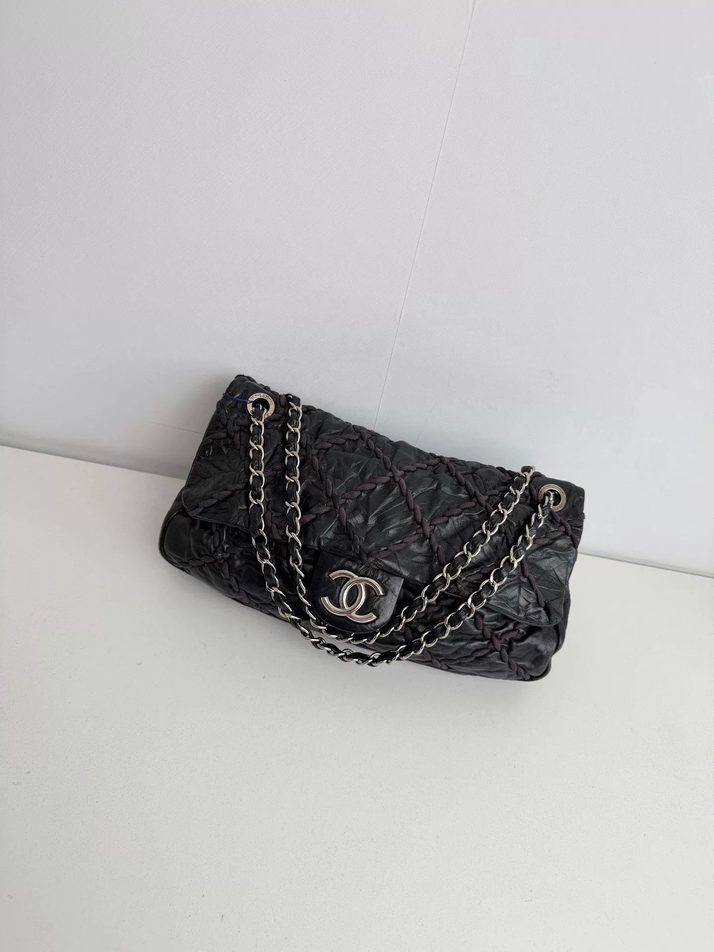 Chanel Pre-loved Bag Very good condition Size ONE SIZE - 1 Thumbnail