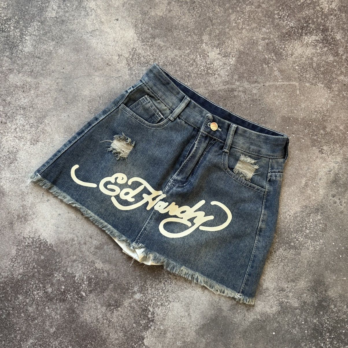 Japanese Brand Amazing Double Side Printed Y2K Mini Skirt (ed hardy style) Size 27" / US 4 / IT 40 - 7 Thumbnail