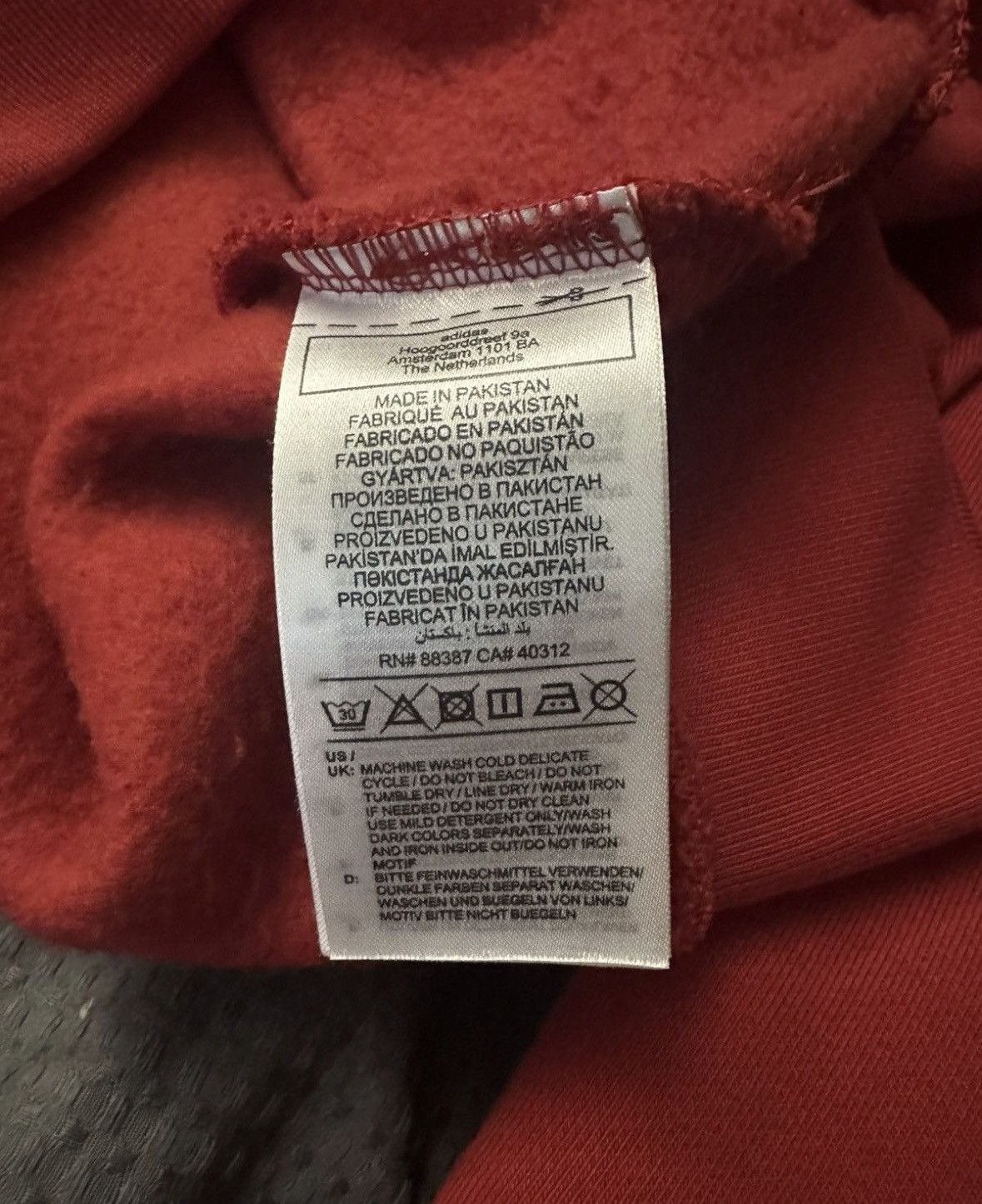 Adidas FC Bayern Essentials Trefoil Hoodie Size US M / EU 48-50 / 2 - 6 Thumbnail