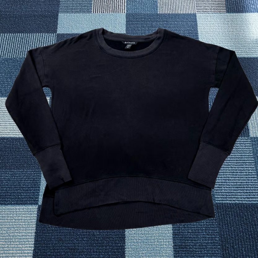 Athleta Athleta Sweatshirt Womens XS Black Pullover Long Sleeve Logo Stretch Activewear Regular Fit Size XS / US 0-2 / IT 36-38 - 1 Thumbnail