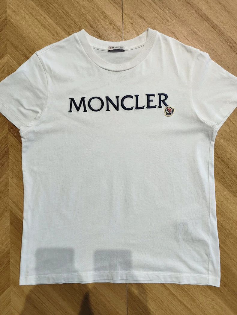 Moncler Moncler Short Sleeve T-shirt-yf Size US M / EU 48-50 / 2 - 1 Thumbnail