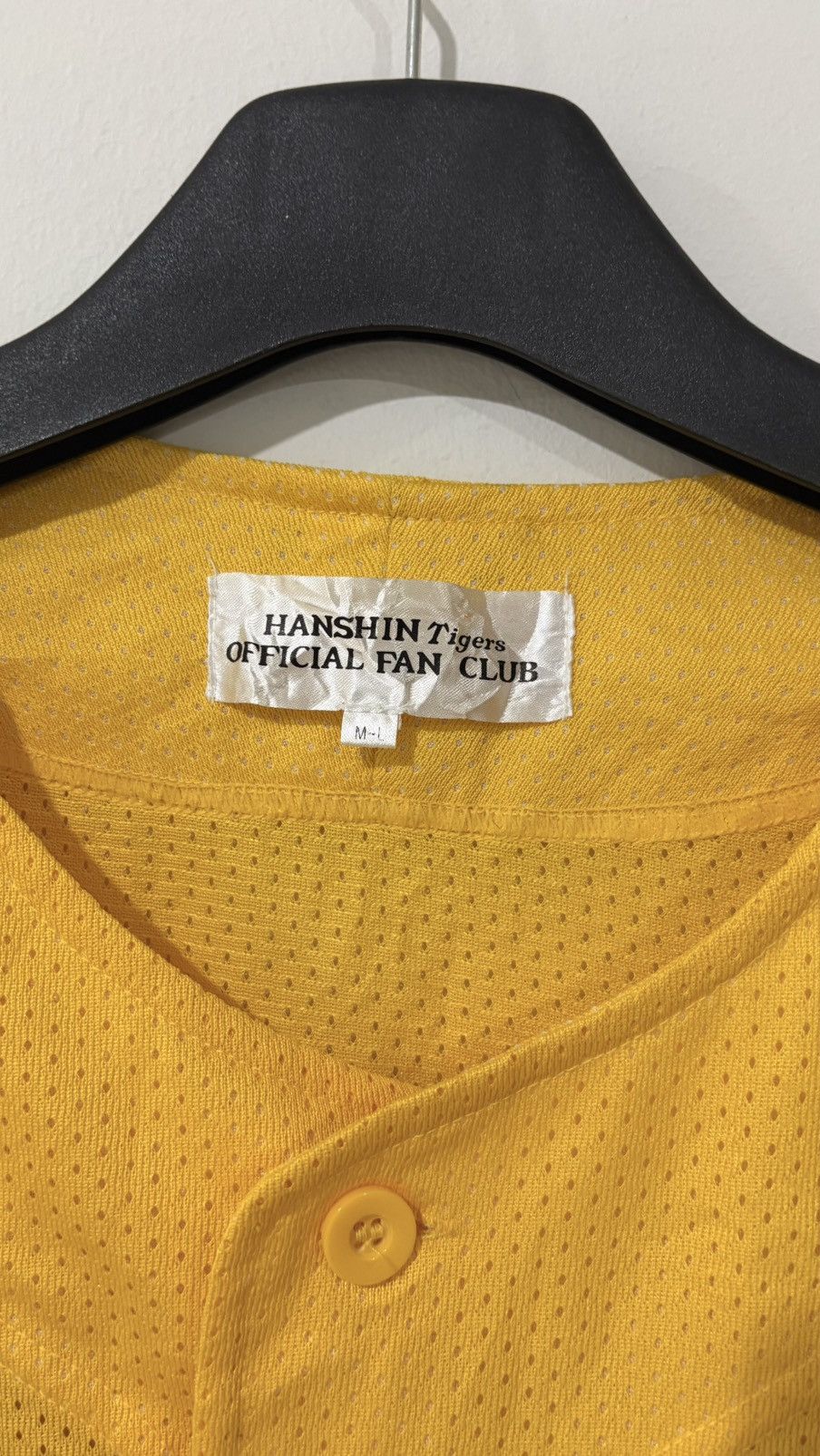 Japanese Brand Hanshin Tigers Japanese Baseball Jersey Mizuno Size US M / EU 48-50 / 2 - 4 Thumbnail
