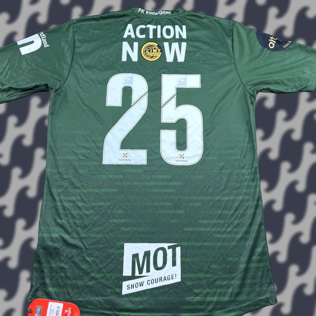 Diadora Diadora Bodo Glimt 2022 2023 Goalkeeper Marcus Andersen Football Jersey Mens XL Green Short Sleeve T-Shirt Moisture Wicking Quick Dry Sports Size US XL / EU 56 / 4 - 1 Thumbnail