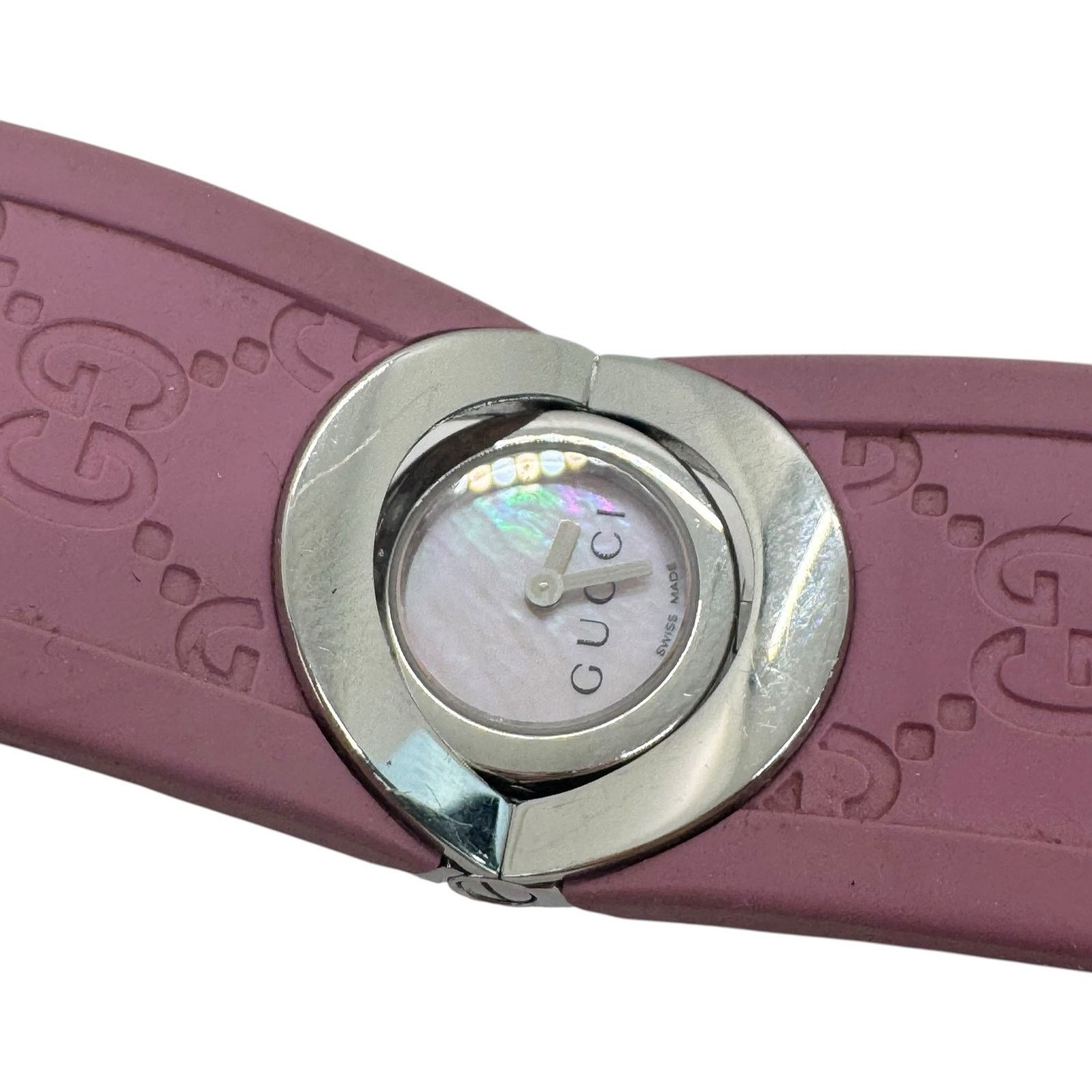 Gucci Gucci GG Twirl Pink Rubber Bangle Watch Size ONE SIZE - 15 Thumbnail