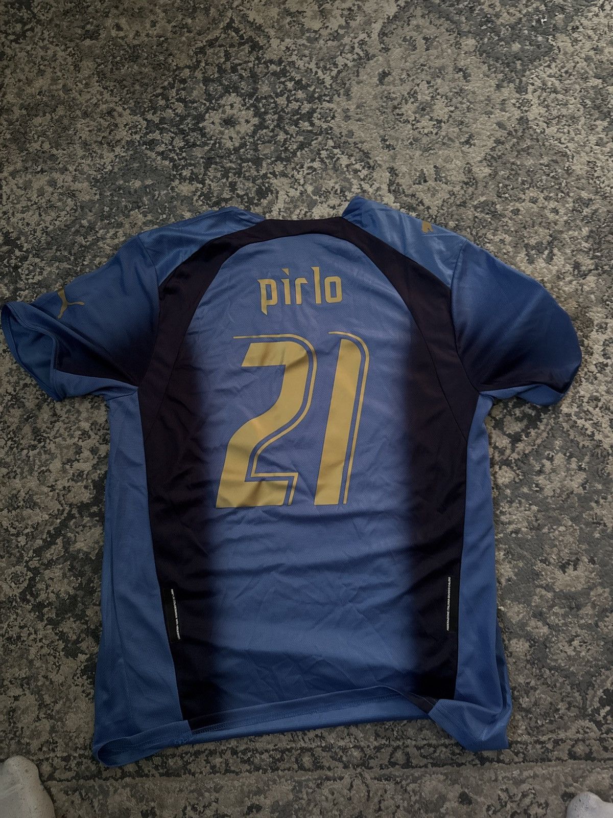 Puma Vintage "Pirlo" Italia jersey Size US L / EU 52-54 / 3 - 2 Thumbnail