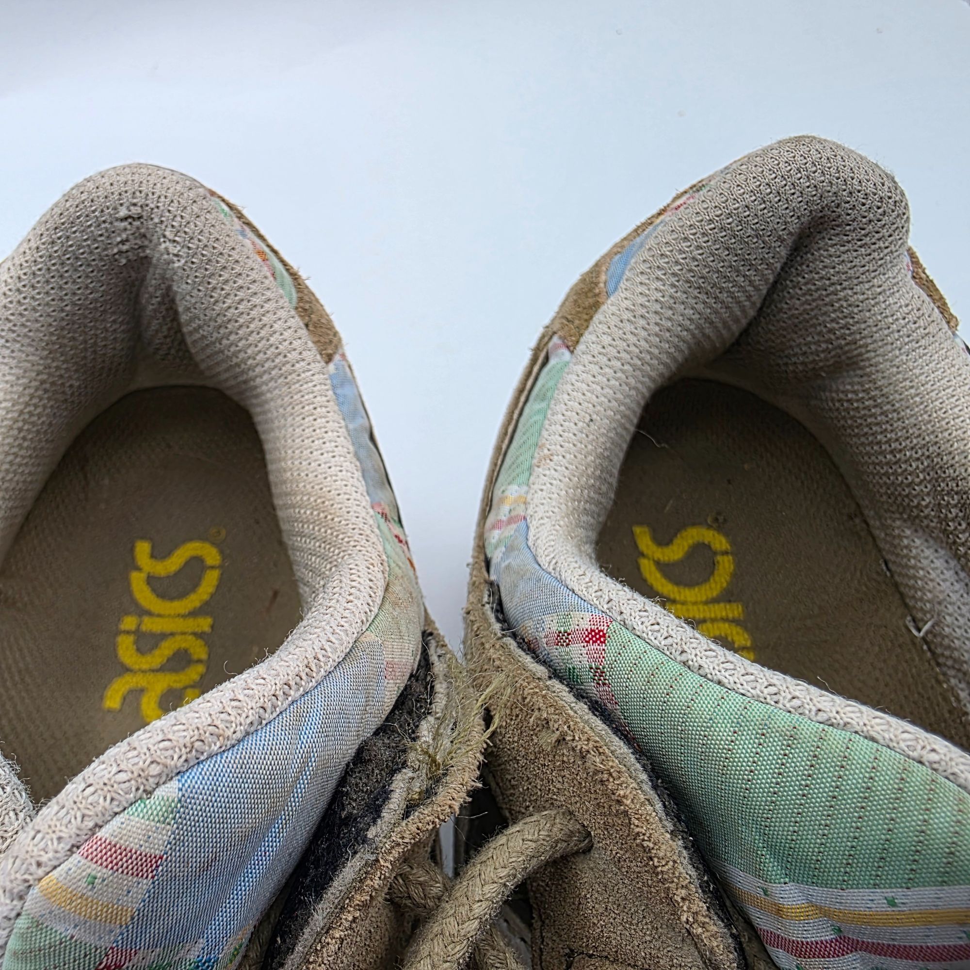 Asics Asics Gel Lyte III Womens Size 7 Light Olive White Sneaker S Size US 7 / IT 37 - 9 Thumbnail