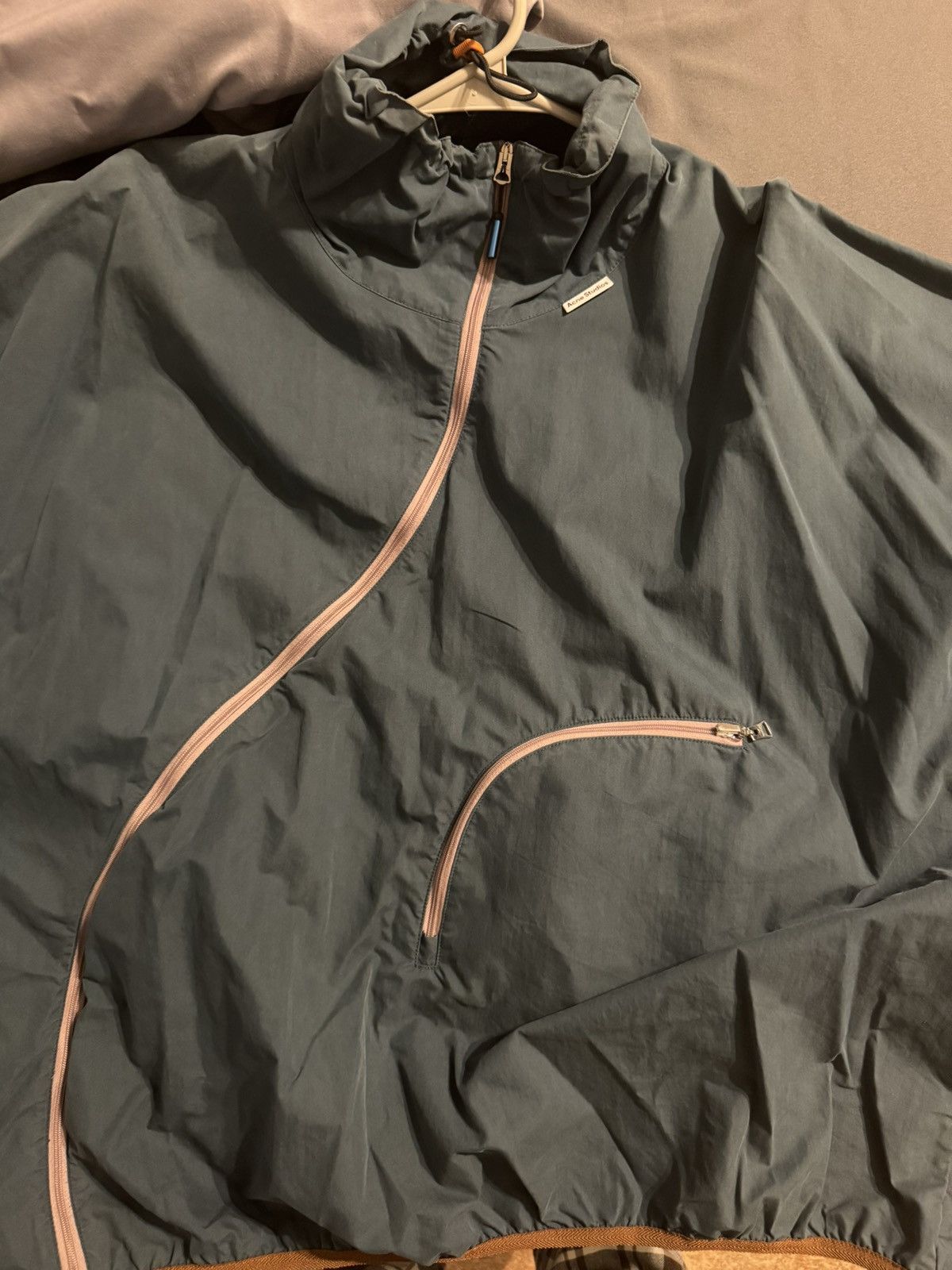 Acne Studios Acne Studios Asymmetric Zip Lightweight Jacket Size US S / EU 44-46 / 1 - 1 Thumbnail