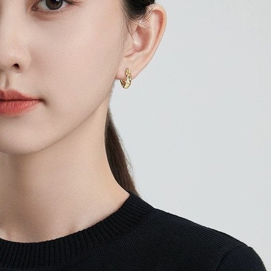 Other Chunky Small Gold Hoop Earrings for Women Size ONE SIZE - 4 Thumbnail