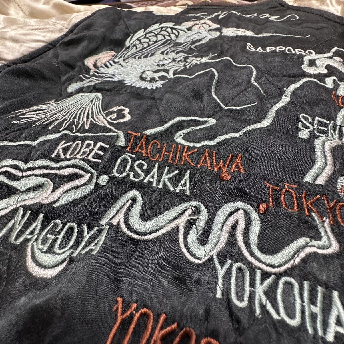 Vintage Vtg Houston Japan Souvenir Sukajan Quilted Satin Embroidery Size US M / EU 48-50 / 2 - 7 Thumbnail
