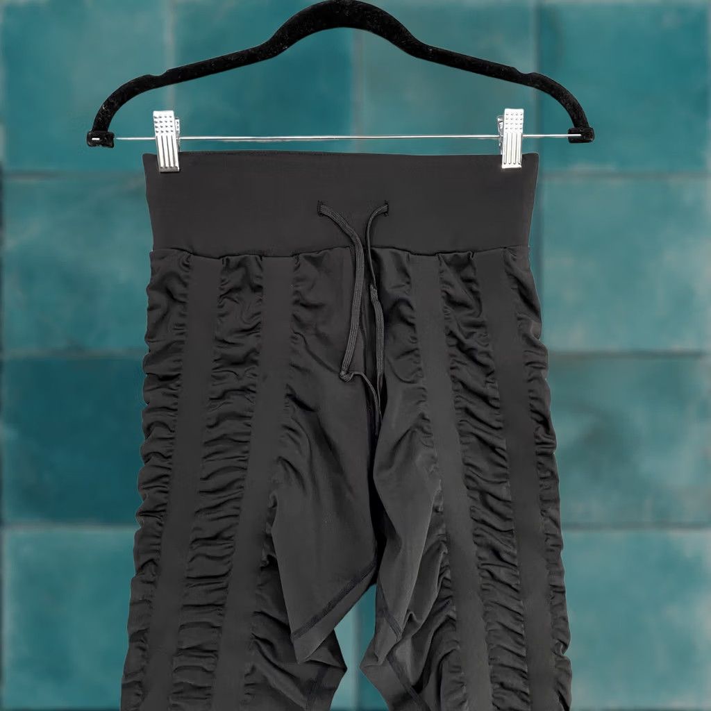 Vintage VINTAGE SKINNIFY Leggings Womens Large Black High Rise Ruched Harem Shaping Jogger Size 36" / US 14 / IT 50 - 1 Thumbnail