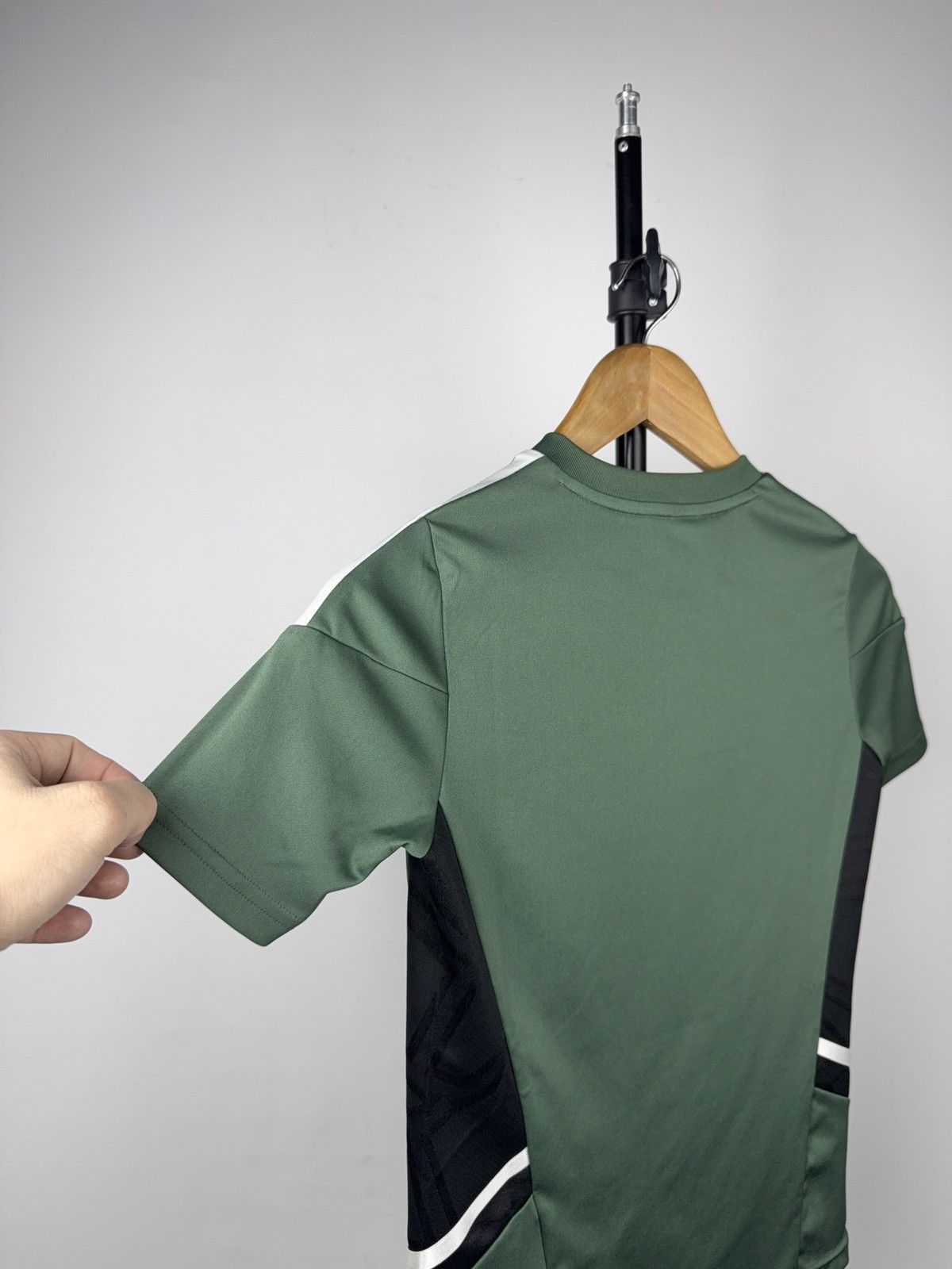 Adidas 00s Celtic FC Adidas AEROREADY Training Top 9–10Y / 140 Size US XXS / EU 40 - 11 Thumbnail