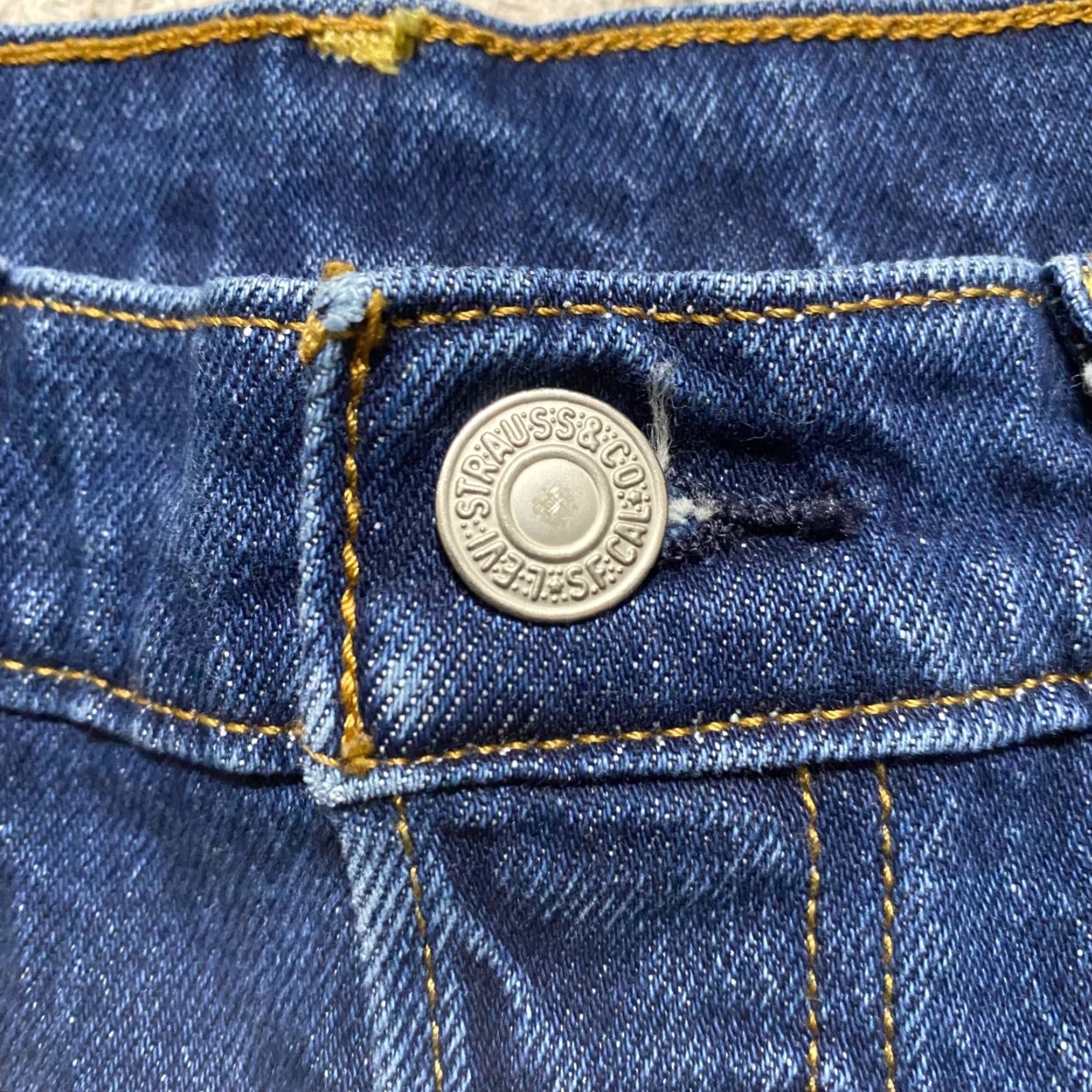 Levi's Levi's Jeans Mens 30x29 Blue Denim Medium Wash Relaxed Straight Button Fly Regular Mens Size US 30 / EU 46 - 4 Thumbnail