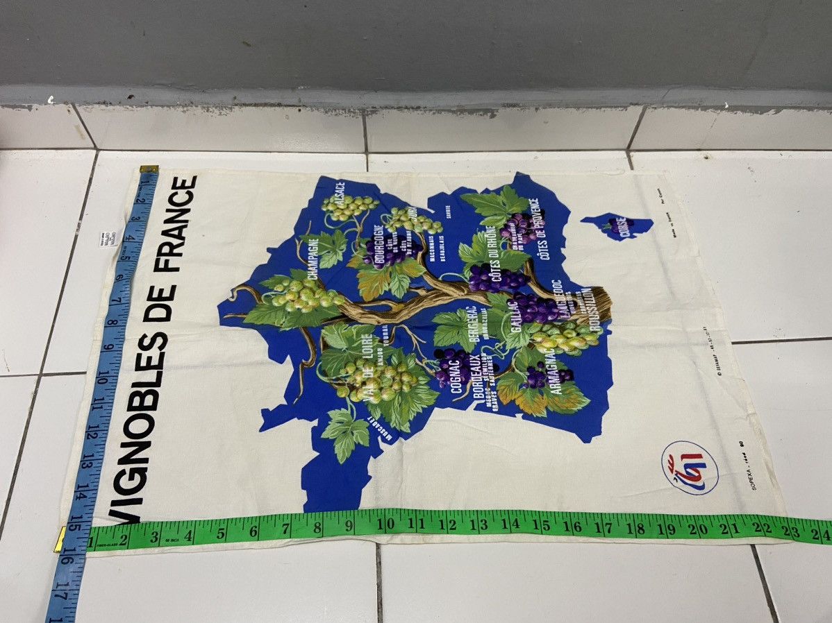Other VINTAGE 90’s VIGNOBLES DE FRANCE WINE CITY POSTER Size ONE SIZE - 10 Thumbnail