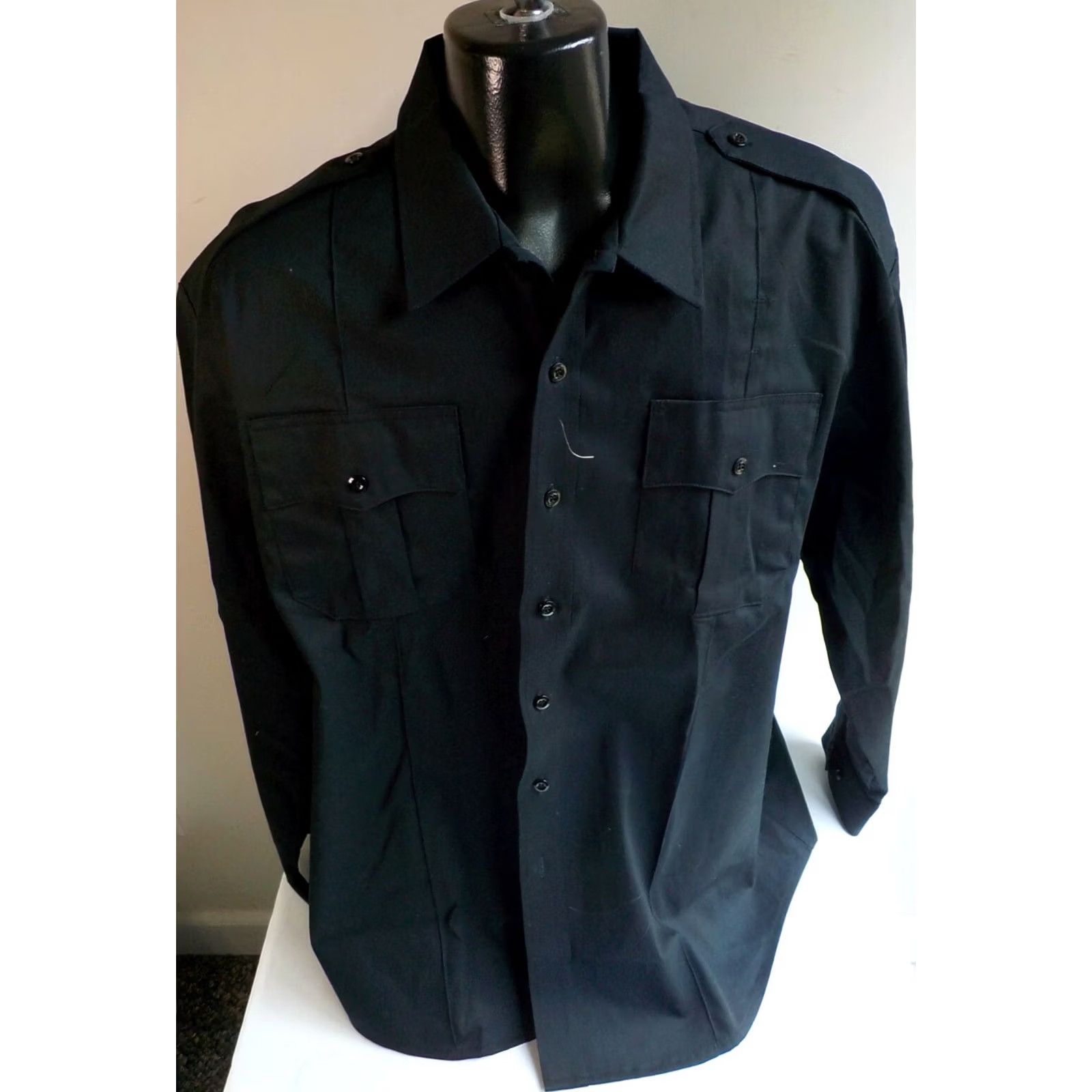 Vintage VINTAGE Blauer Mens Long Sleeve Button Front Work Shirt 8703X Dark Navy Poly/Cotton XL NWT Size US XL / EU 56 / 4 - 2 Thumbnail