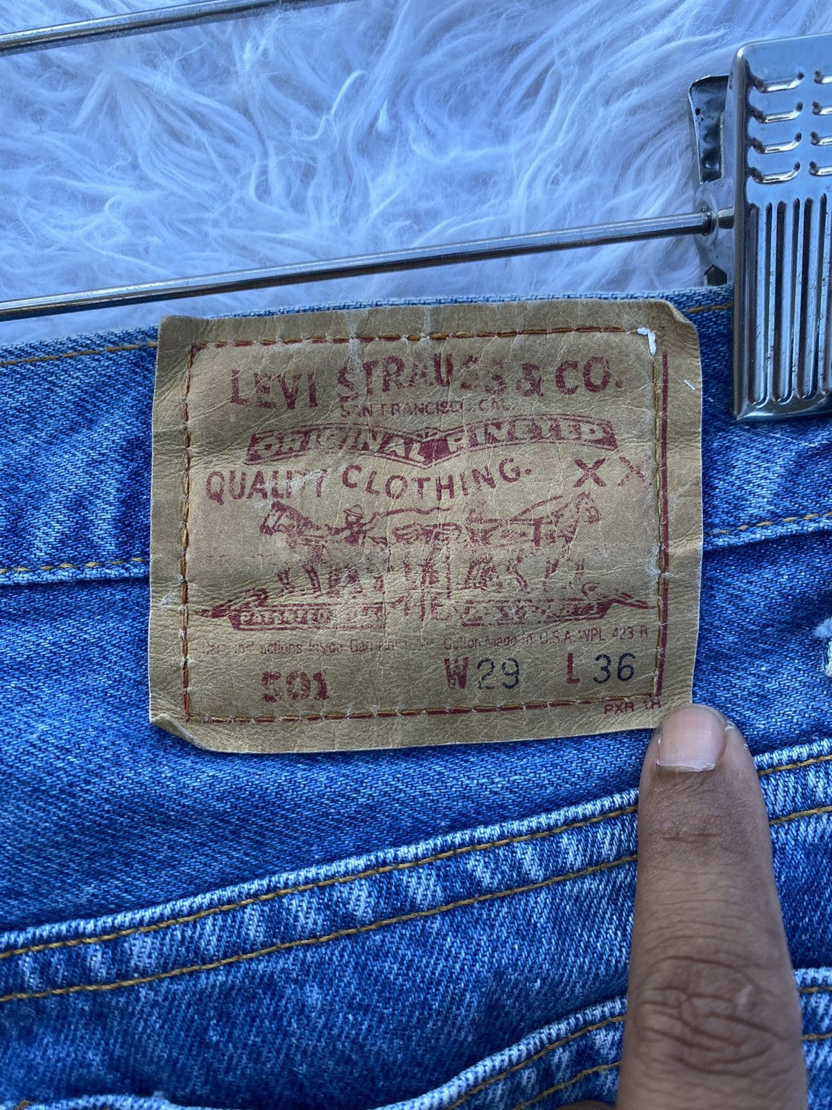 Levi's Rare Vintage Levi’s 501 Paints Splatter Denim Jeans Size US 28 / EU 44 - 24 Thumbnail