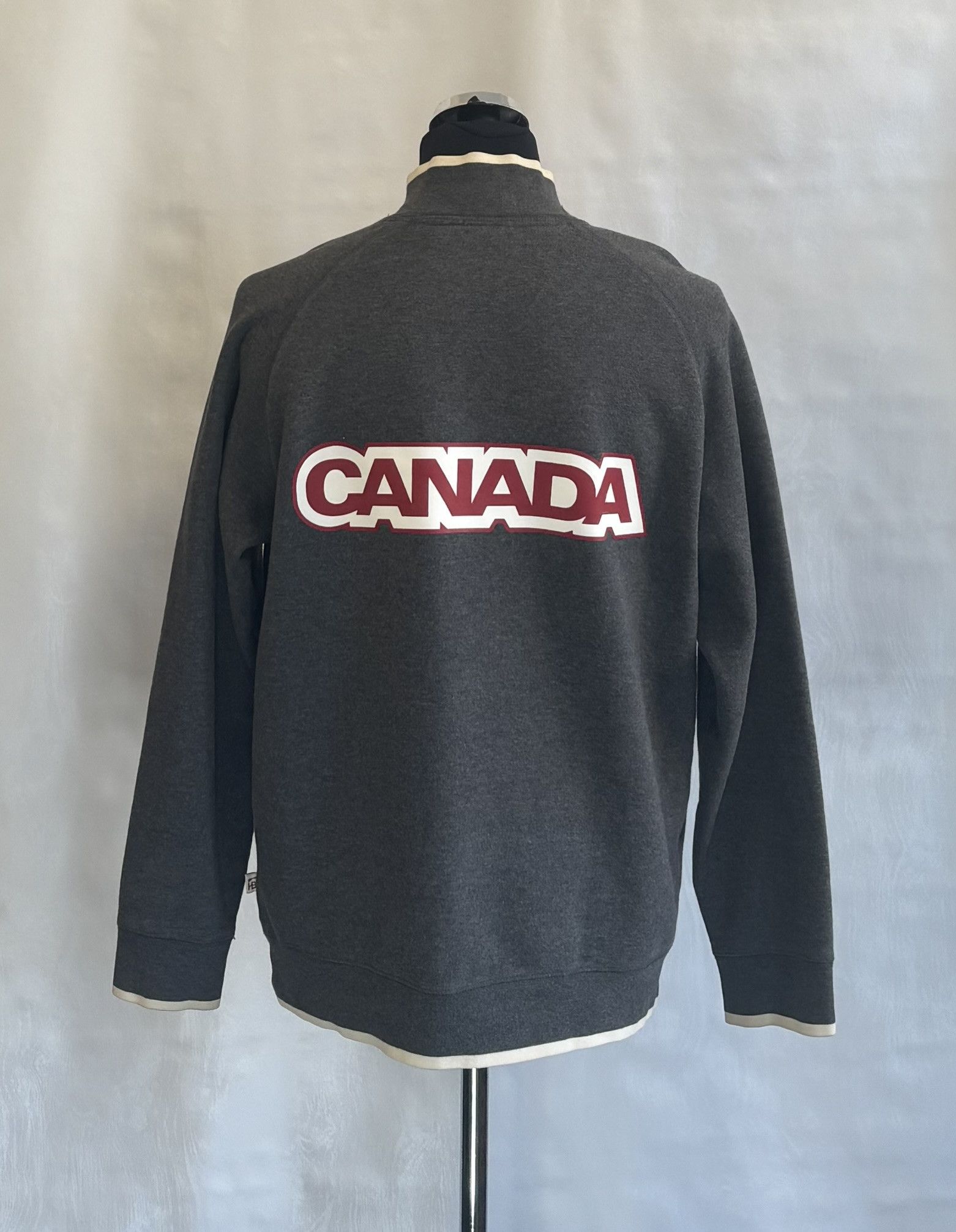 Other 1/4 zip sweatshirt Canada Olympic Team 2006 HBC size. M Size US M / EU 48-50 / 2 - 2 Thumbnail