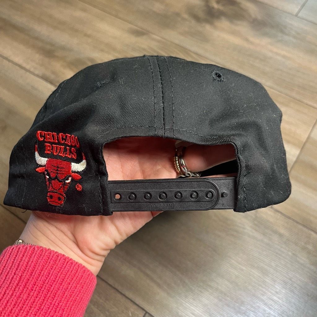 Sports Specialties Vintage 90s Chicago Bulls 3 Peat Champions Snapback Hat Cap Size ONE SIZE - 3 Thumbnail