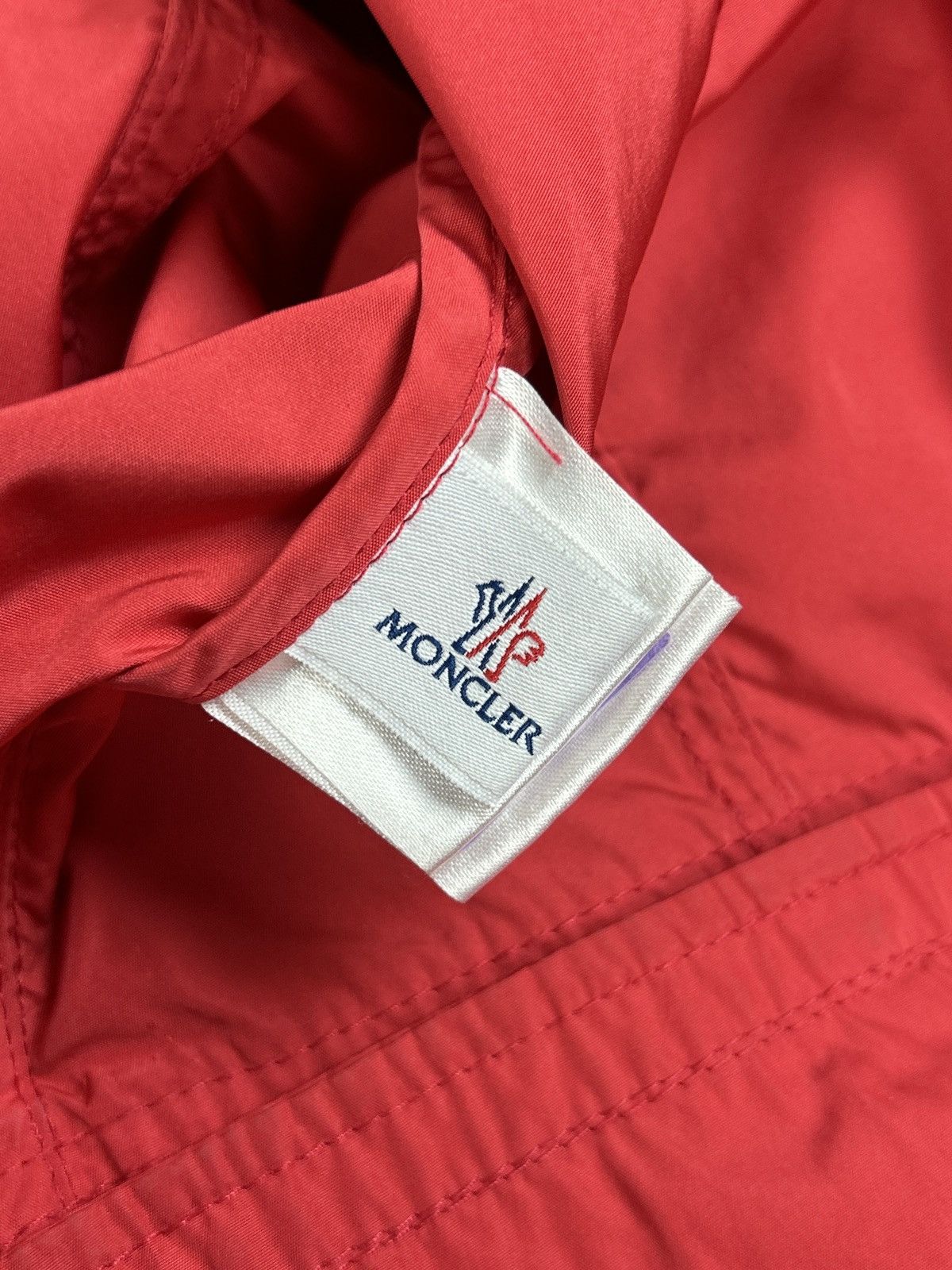 Moncler Moncler Red Rain Jacket Nylon Coat Size 4 Size L / US 10 / IT 46 - 17 Thumbnail