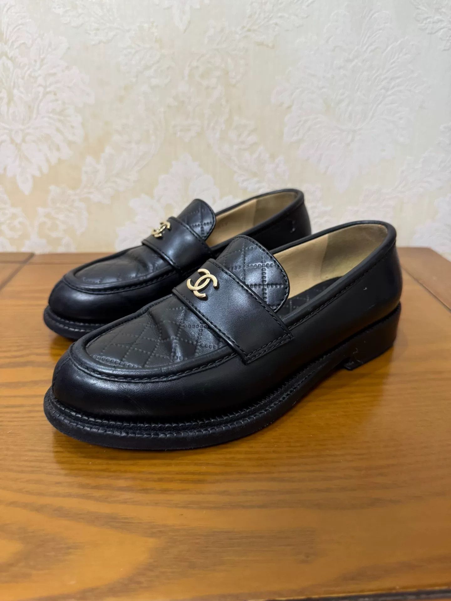 Chanel Chanel Orange Lowtop Sneakers us_6 Women Size US 6 / IT 36 - 1 Thumbnail