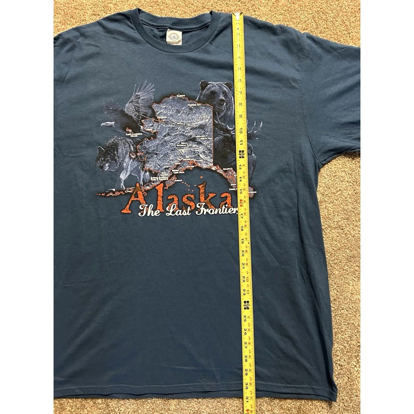 Delta VINTAGE Delta Alaska The Last Frontier Wildlife Black T-Shirt Men XL Crew Neck Short Sleeve 2000s Animals NWT Size US XL / EU 56 / 4 - 6 Thumbnail