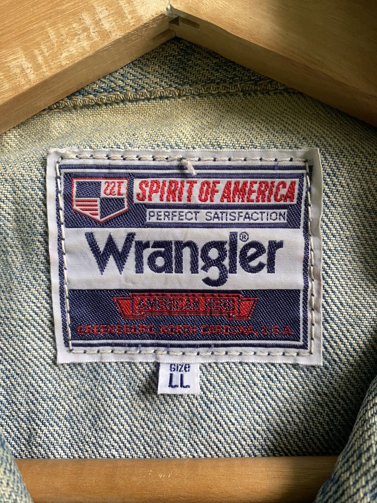 Wrangler Vintage Wrangler denim distressed Blue Jackets Size US L / EU 52-54 / 3 - 7 Thumbnail