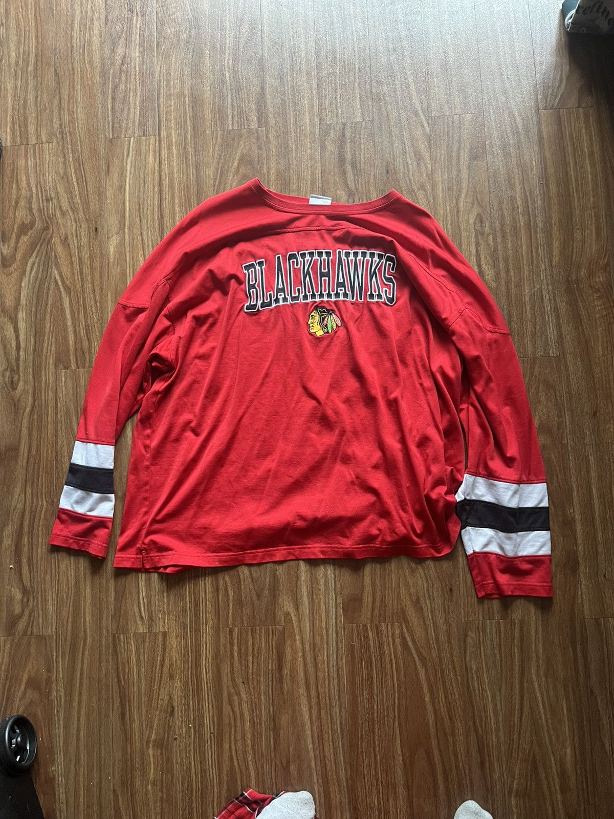 NHL Chicago Blackhawks long sleeve shirt - Size Large #NHL Size US L / EU 52-54 / 3 - 1 Thumbnail