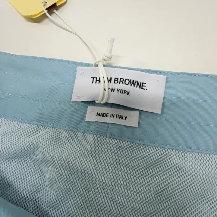 Thom Browne Thom Browne Classic Stripe Casual Shorts -2507 Size US 26 / EU 42 - 2 Thumbnail