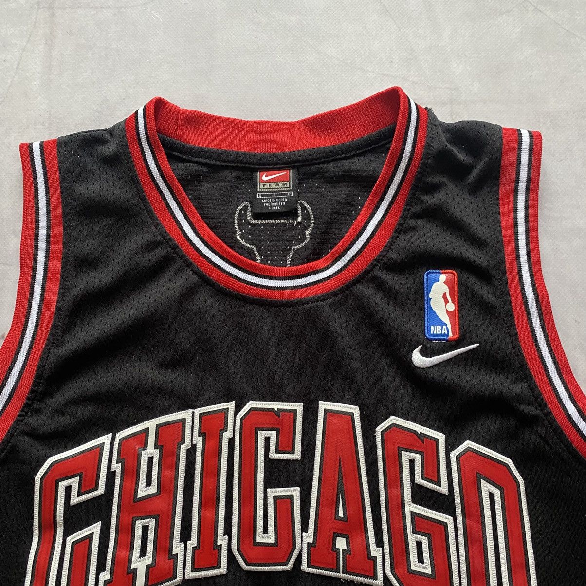 NBA × Nike × Vintage Vintage Nike NBA Chicago Bulls #23 Michael Jordan Jersey Size US S / EU 44-46 / 1 - 4 Thumbnail